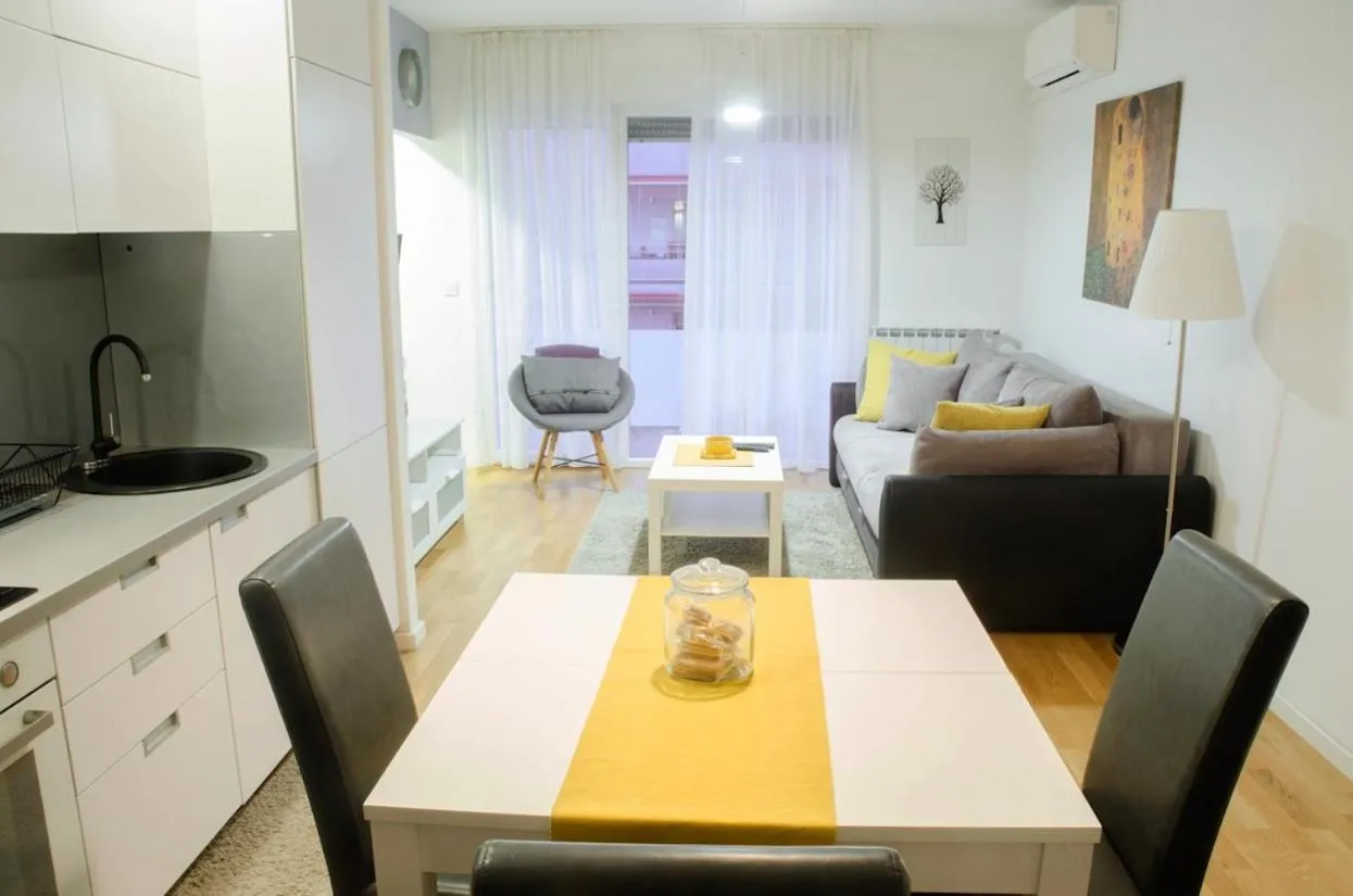 Living room in Apartment Šola, GARAGE