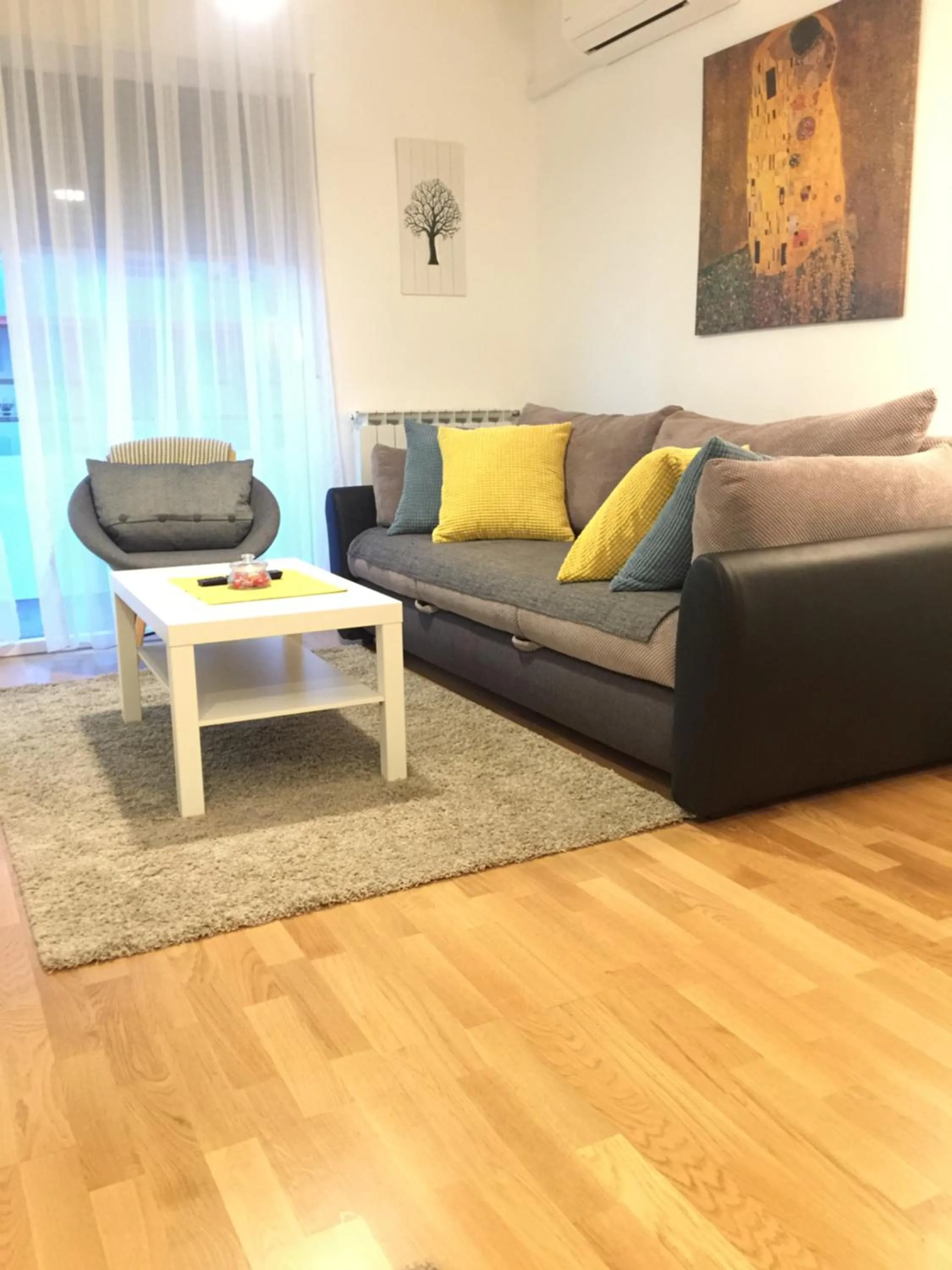 Living room in Apartment Šola, GARAGE