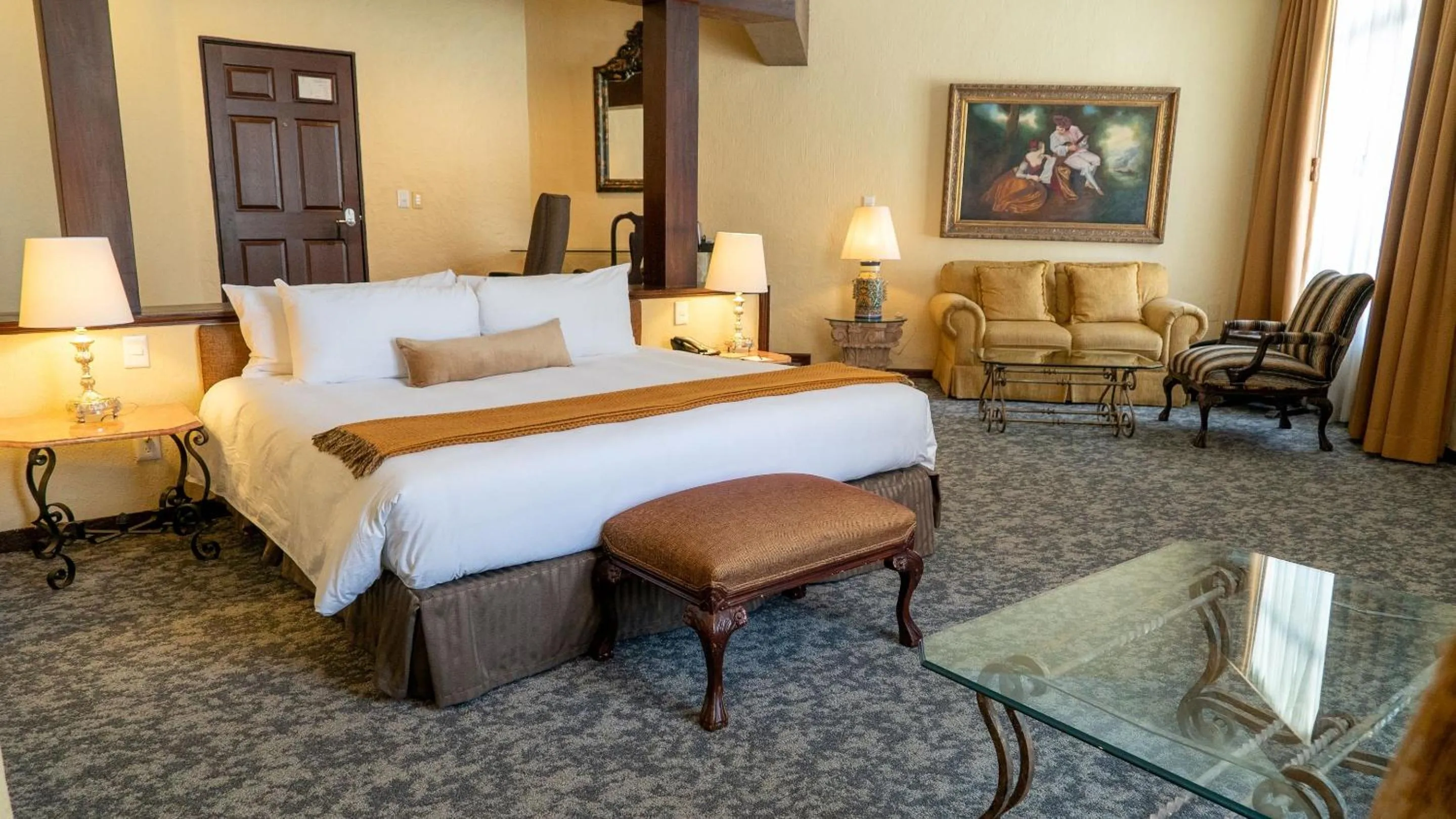 Photo of the whole room, Bed in Quinta Real Aguascalientes