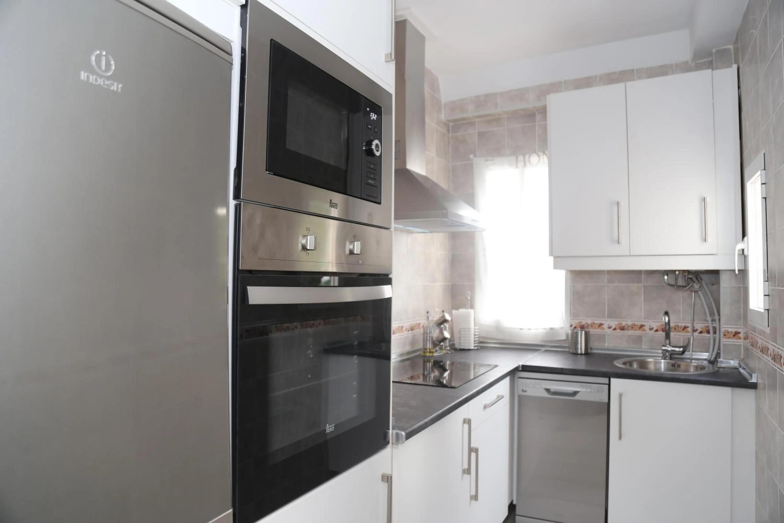 Kitchen or kitchenette in La Casa de la Alcazaba - Free Parking