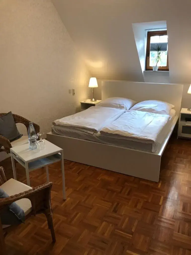 Double Room in Gästehaus der Abtei Sayn Double Room in Gästehaus der Abtei Sayn