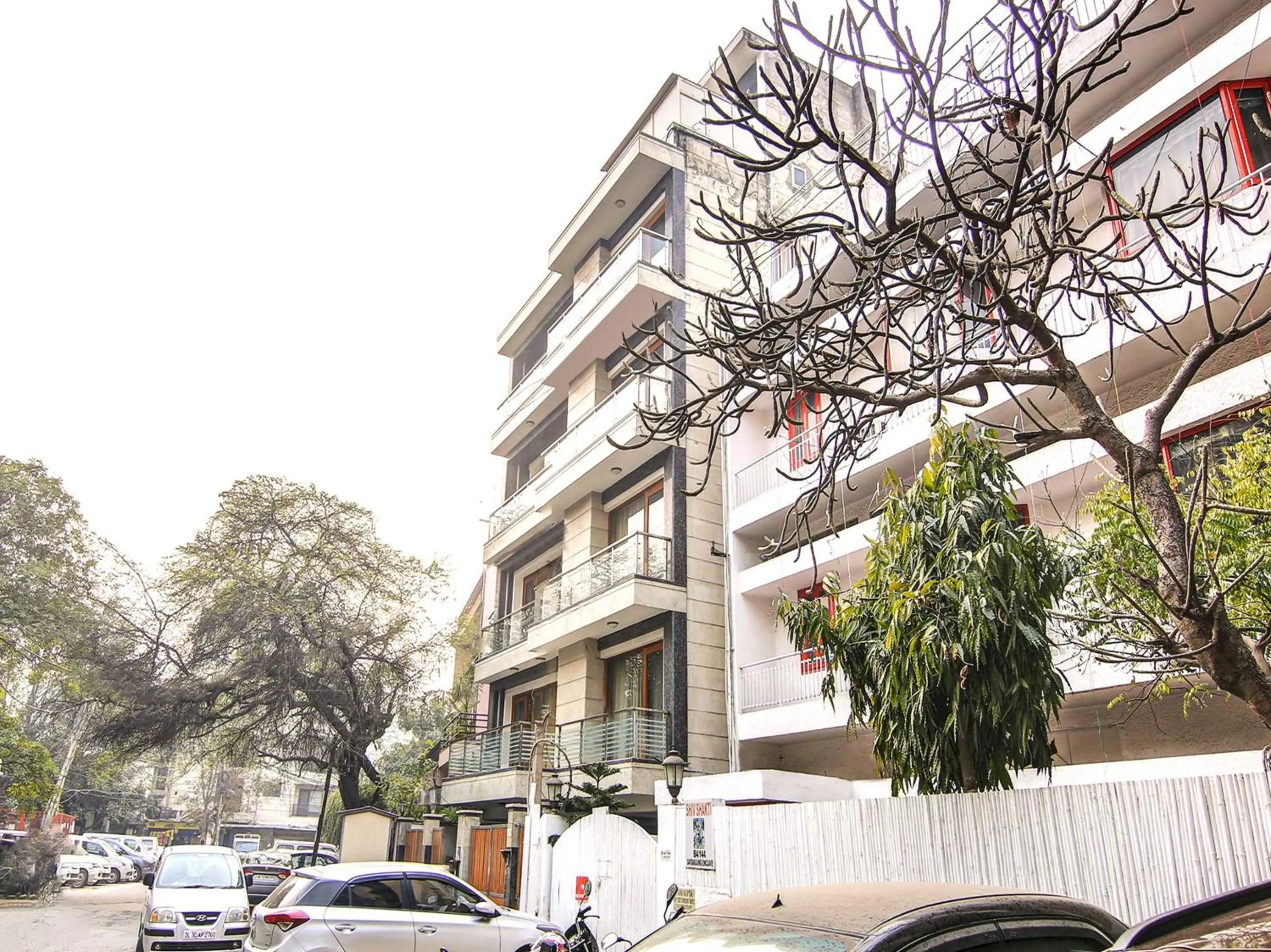 Facade/entrance in Hotel O Shiv Shakti Inn Near Kamal Cinema