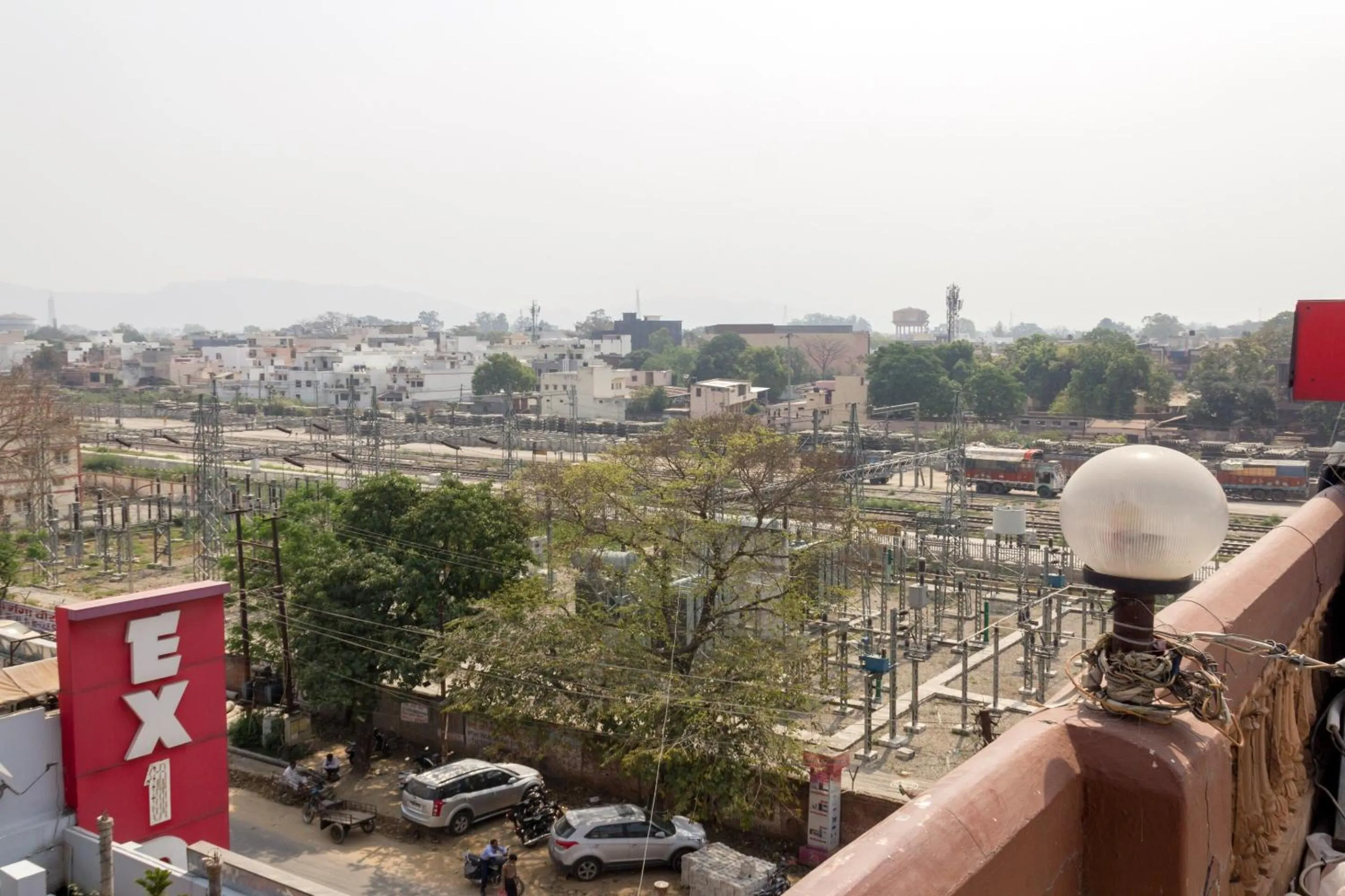 Facade/entrance in Hotel O Mehfil Hotel