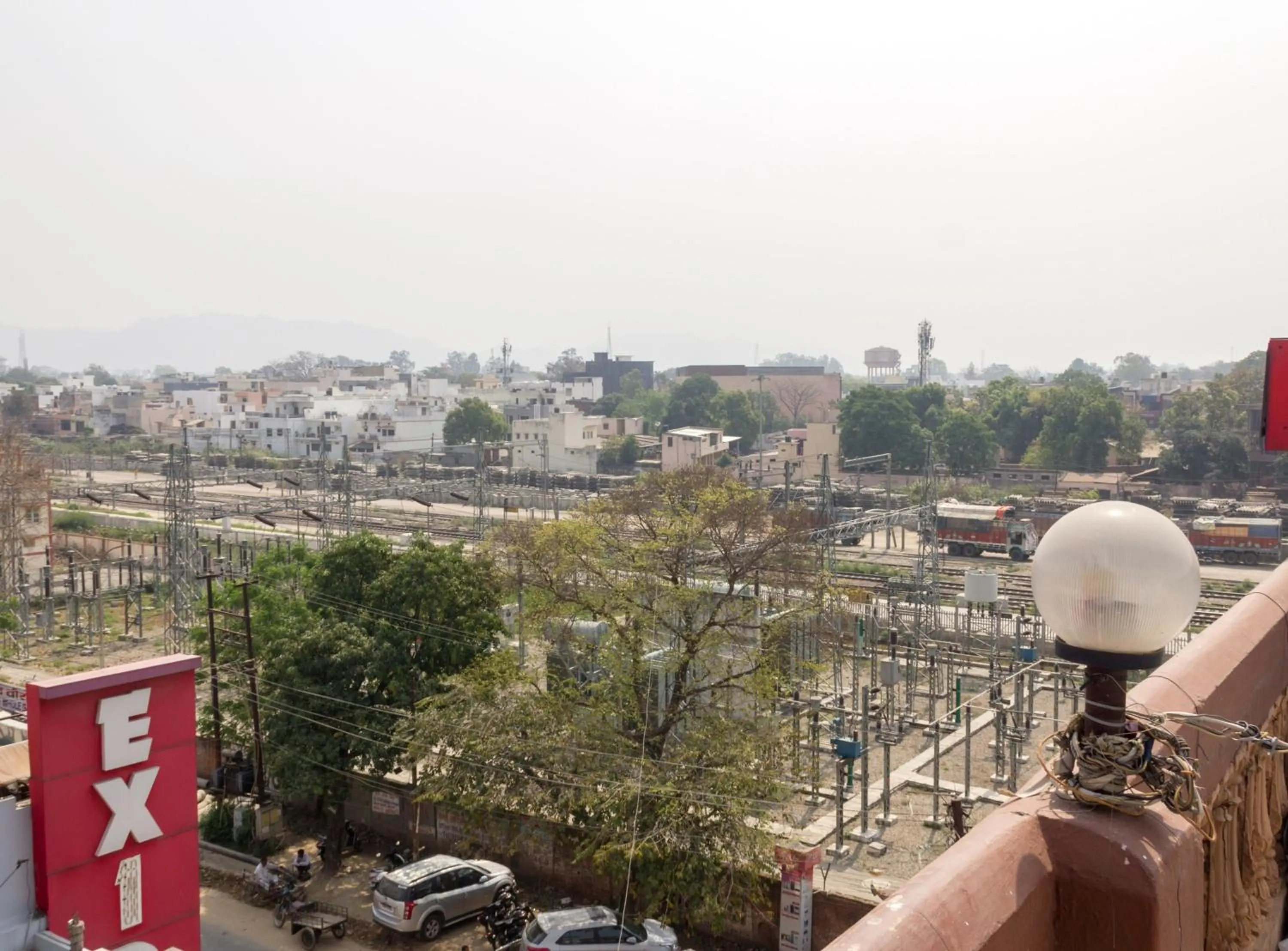 Facade/entrance in Hotel O Mehfil Hotel