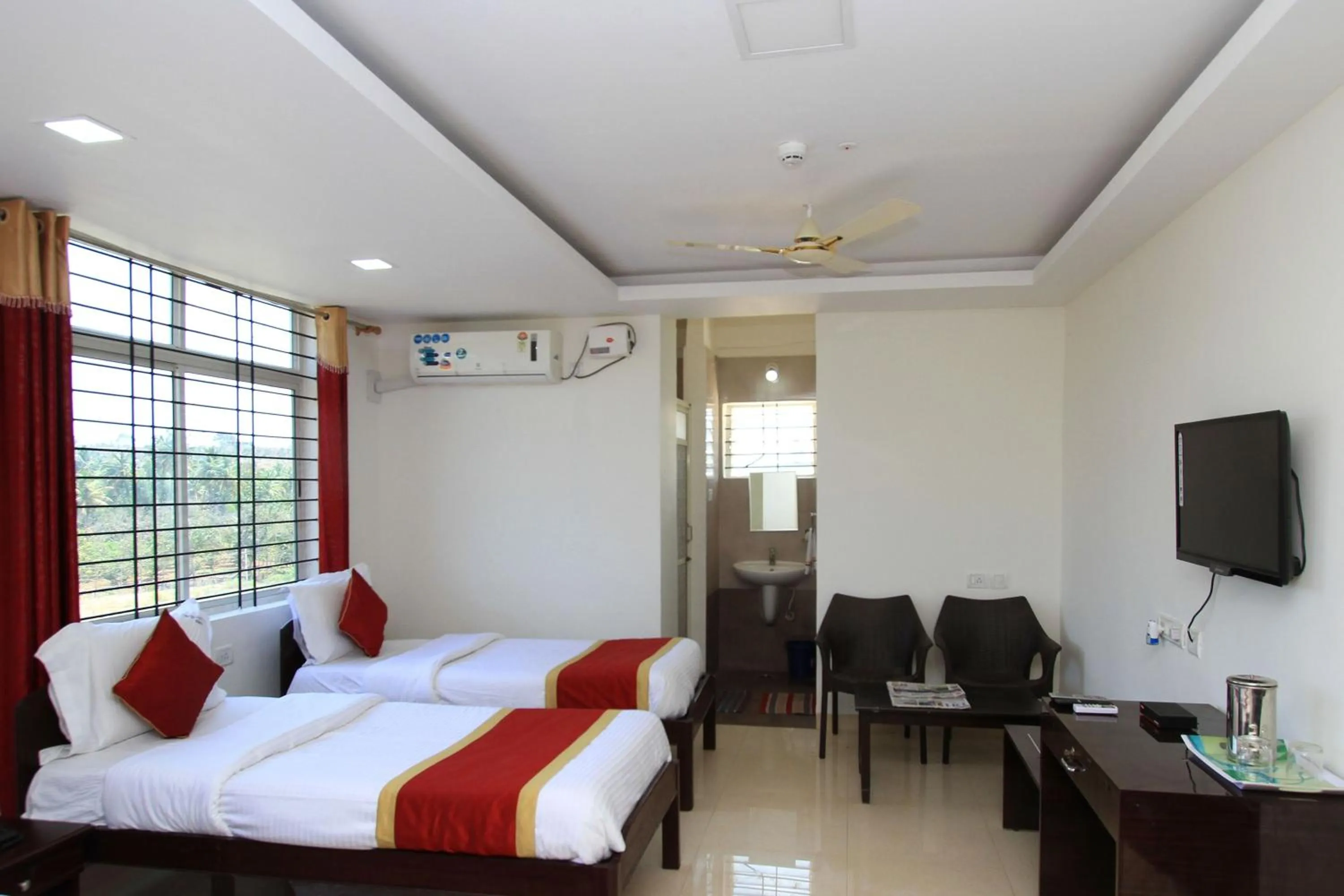 Lobby or reception, Bed in Hotel O Sri Sai Residency