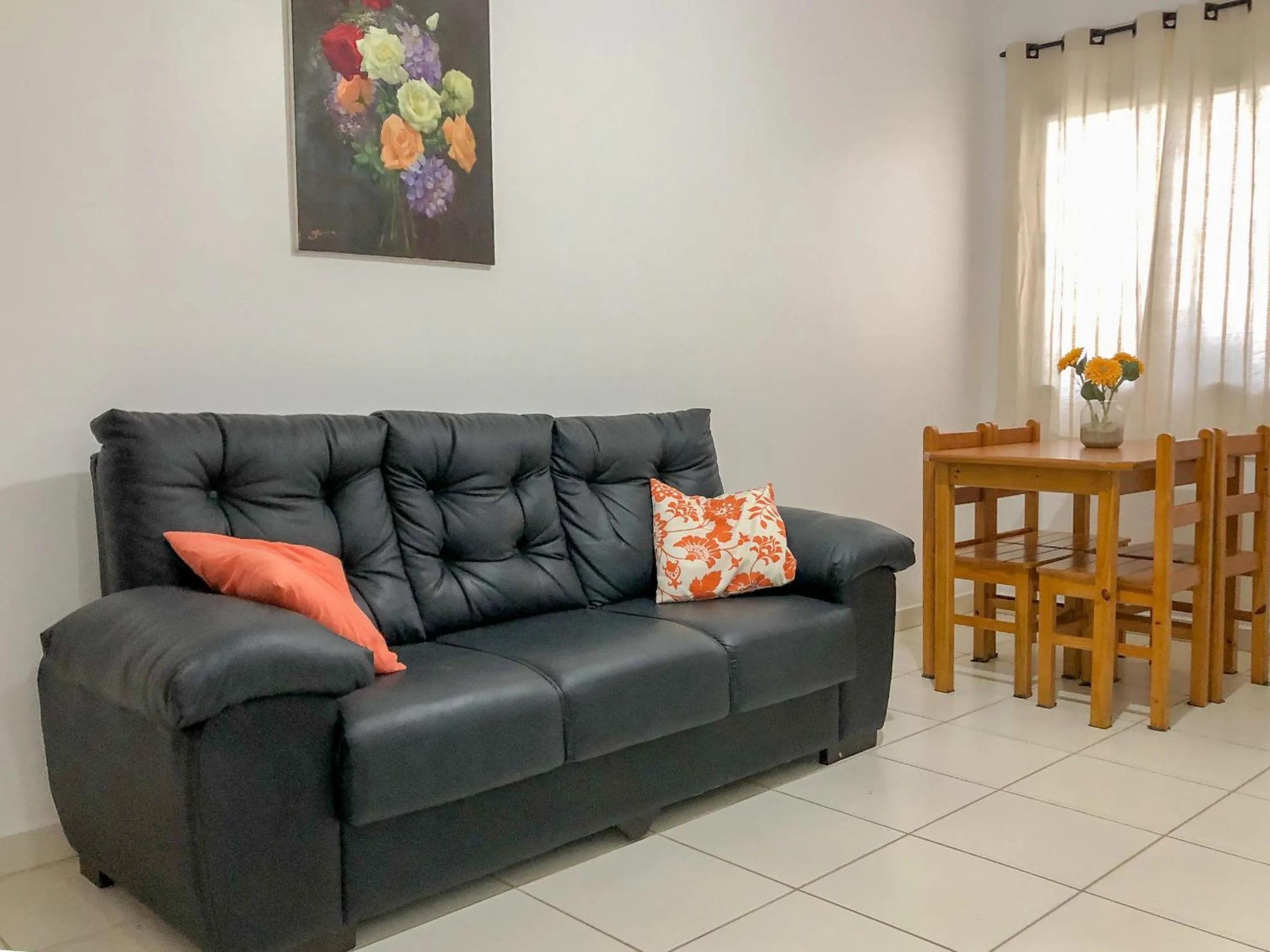 Living room in Apartamento Erica Itaguá proximo da Praia Grande