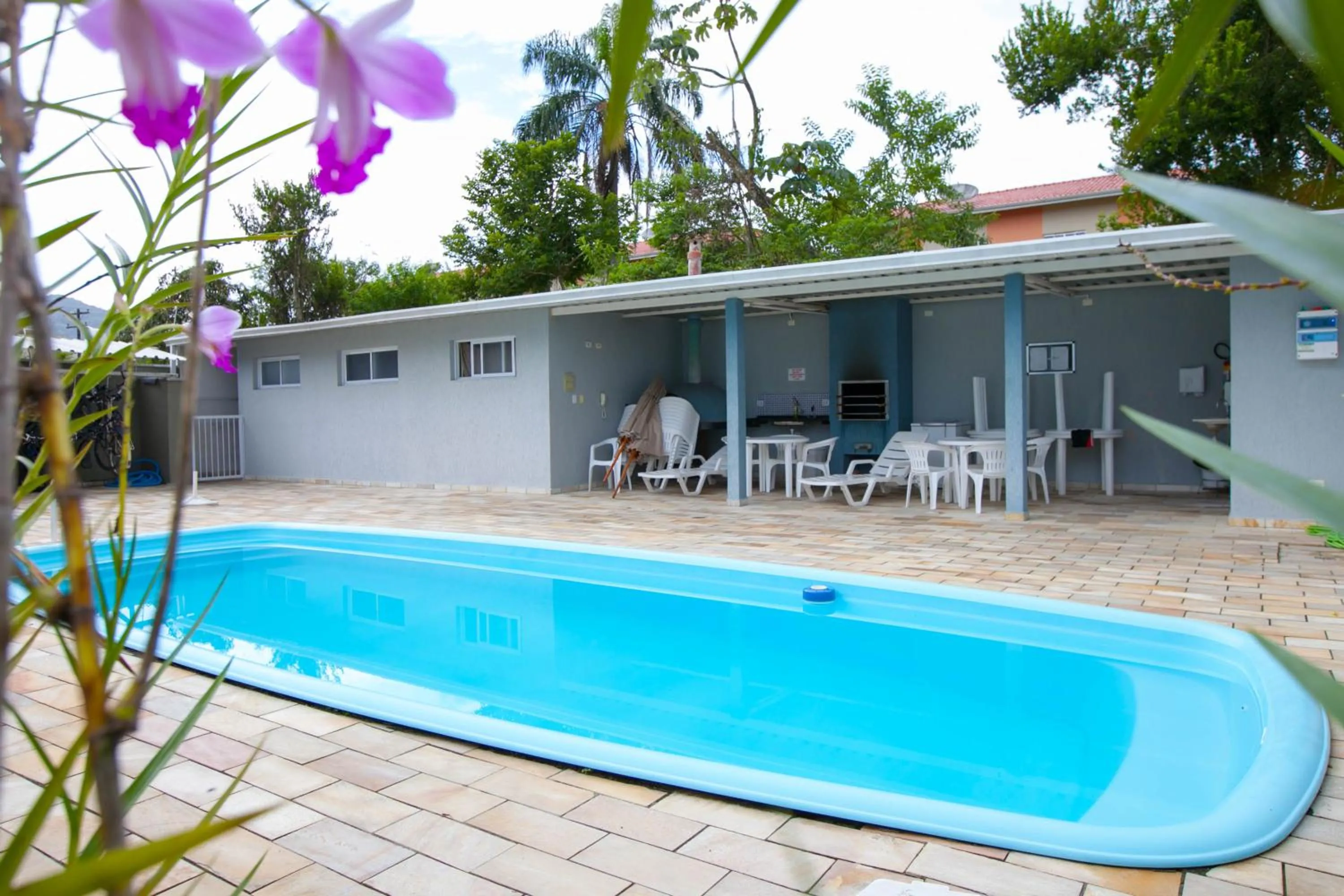 BBQ facilities in Apartamento Erica Itaguá proximo da Praia Grande