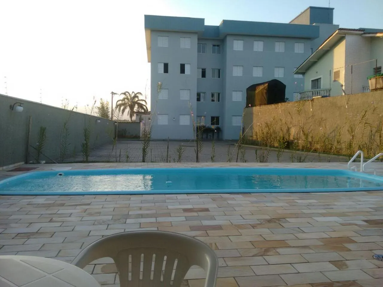 Property building in Apartamento Erica Itaguá proximo da Praia Grande