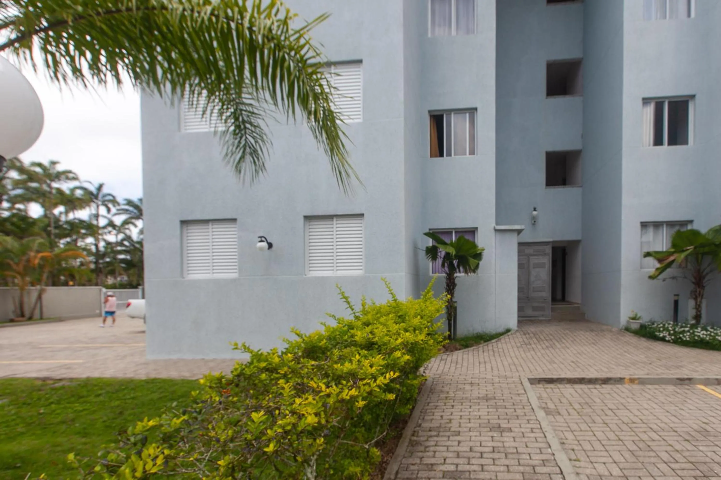 Property building in Apartamento Erica Itaguá proximo da Praia Grande