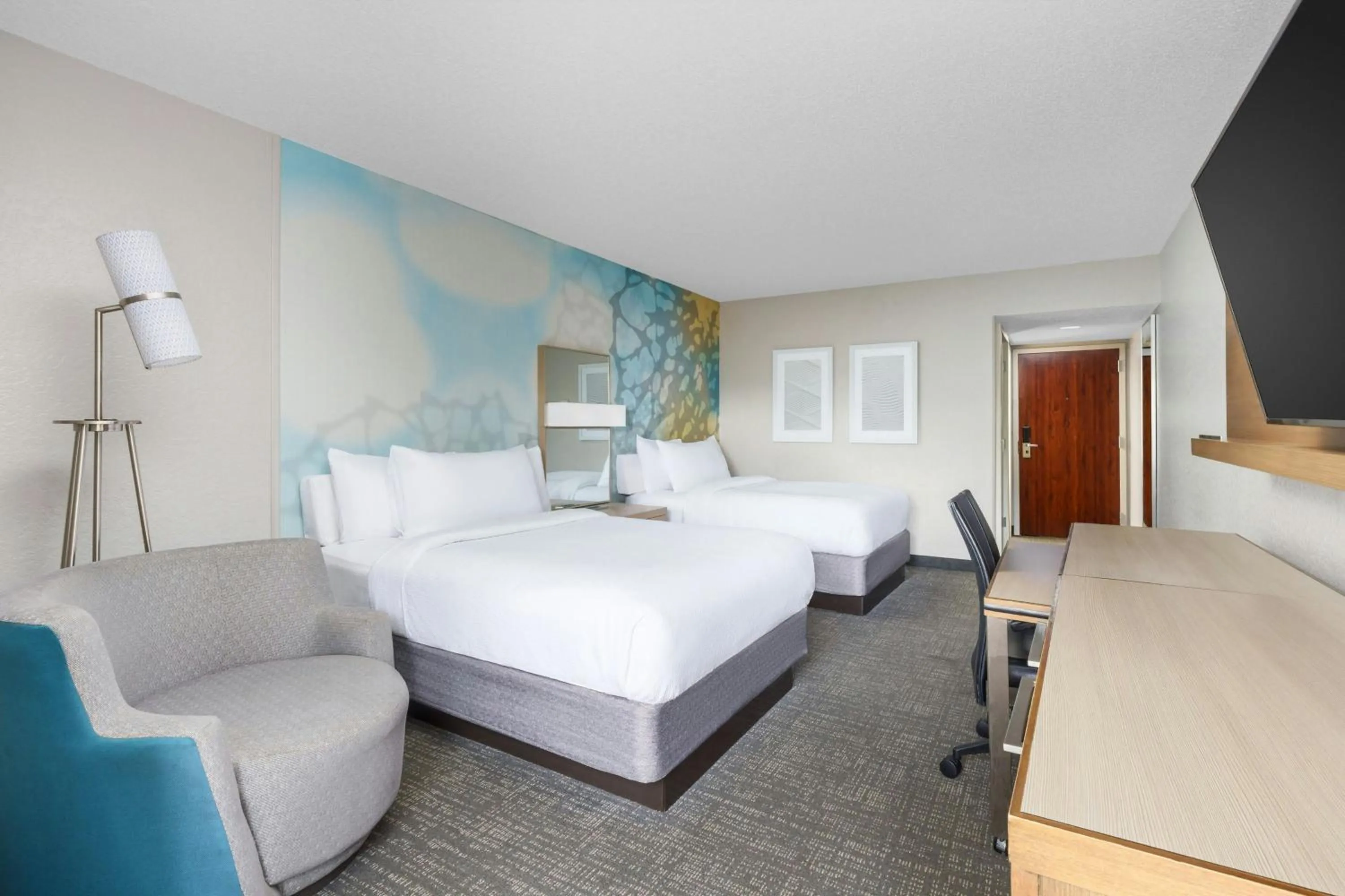 Photo of the whole room, Bed in Courtyard by Marriott Fort Lauderdale North/Cypress Creek