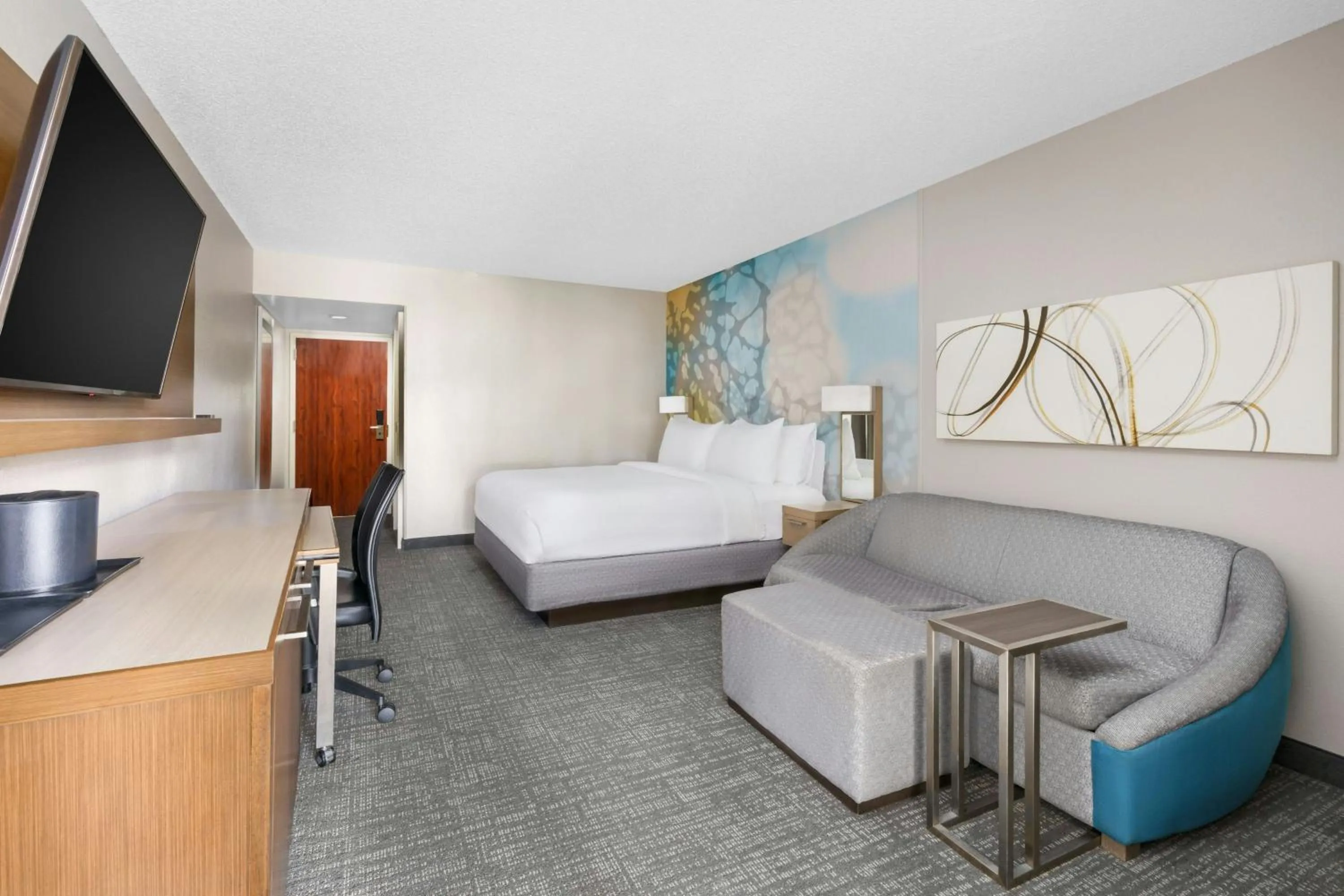 Photo of the whole room, Bed in Courtyard by Marriott Fort Lauderdale North/Cypress Creek