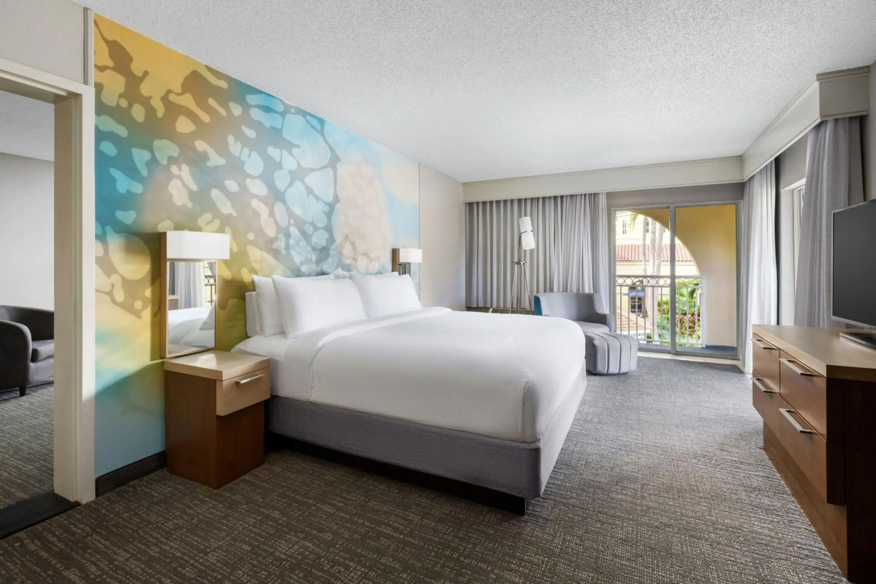 Bedroom, Bed in Courtyard by Marriott Fort Lauderdale North/Cypress Creek