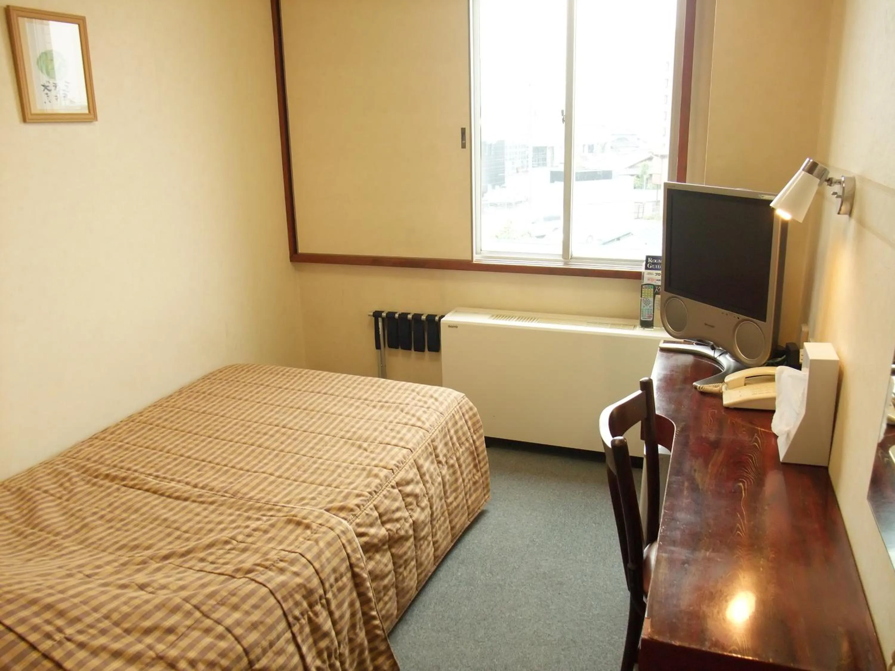Photo of the whole room, Bed in Maebashi Business Hotel Luka