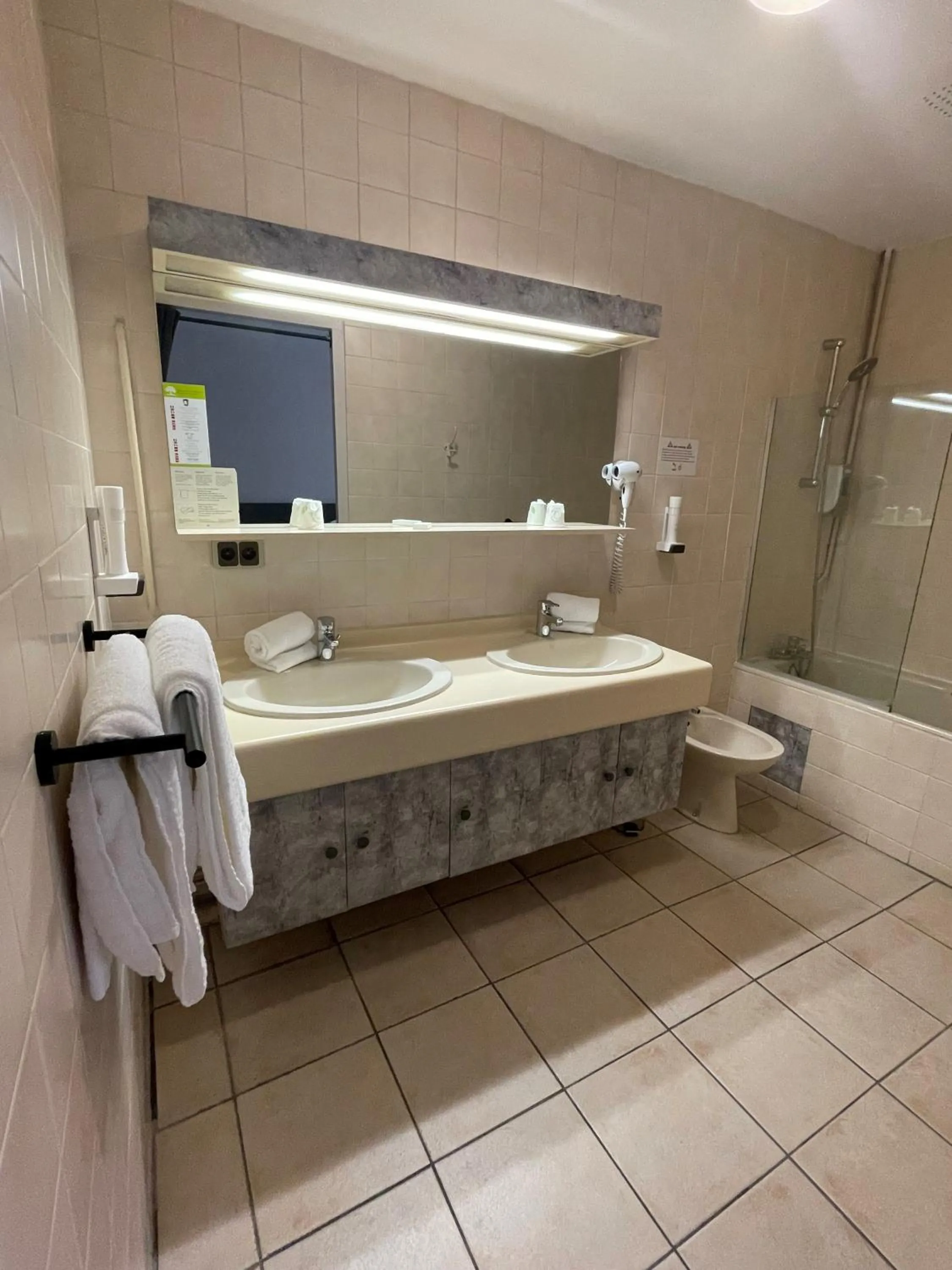 Property building in Hotel De France Perpignan Centre Ville