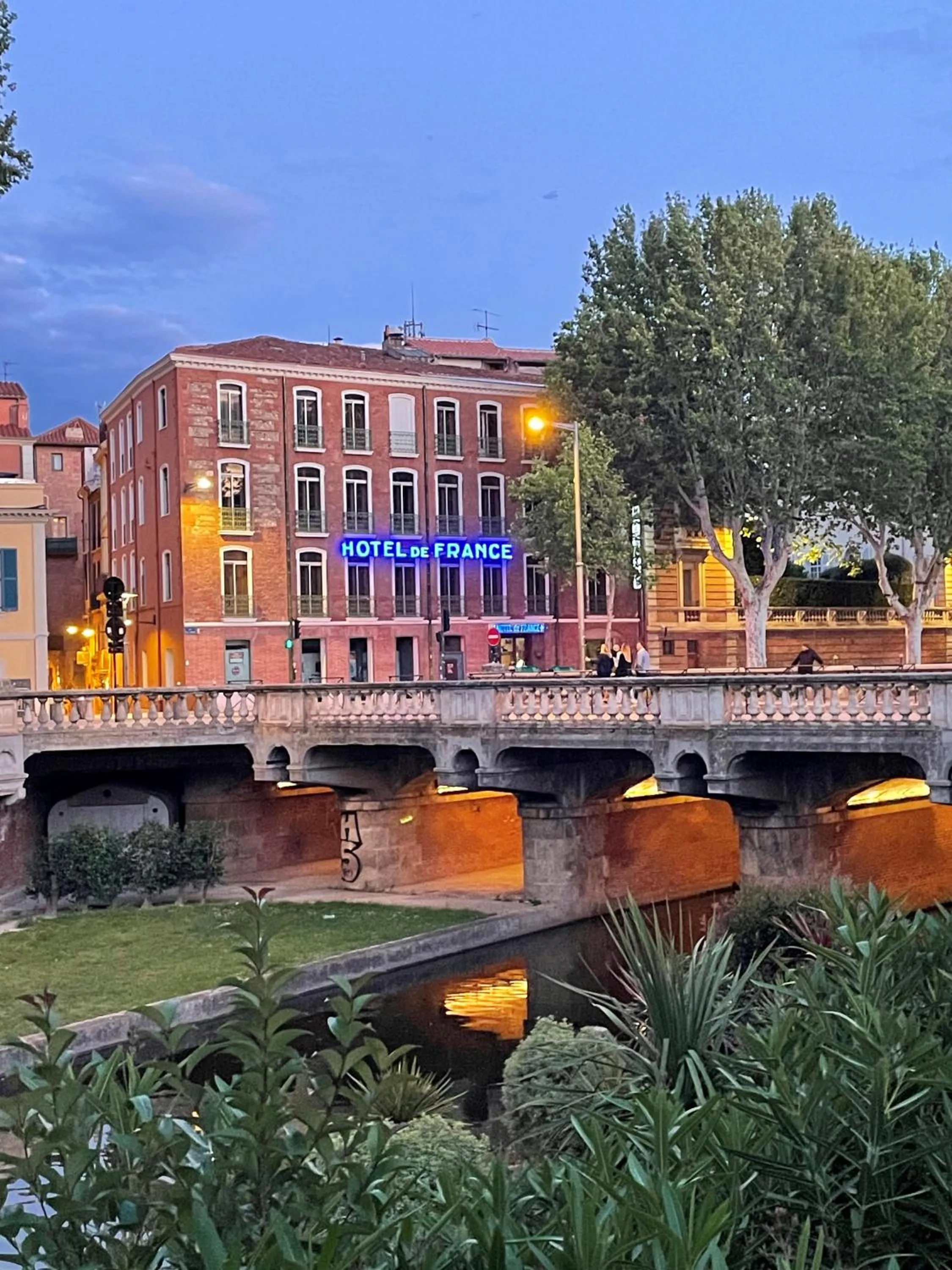 Property building in Hotel De France Perpignan Centre Ville