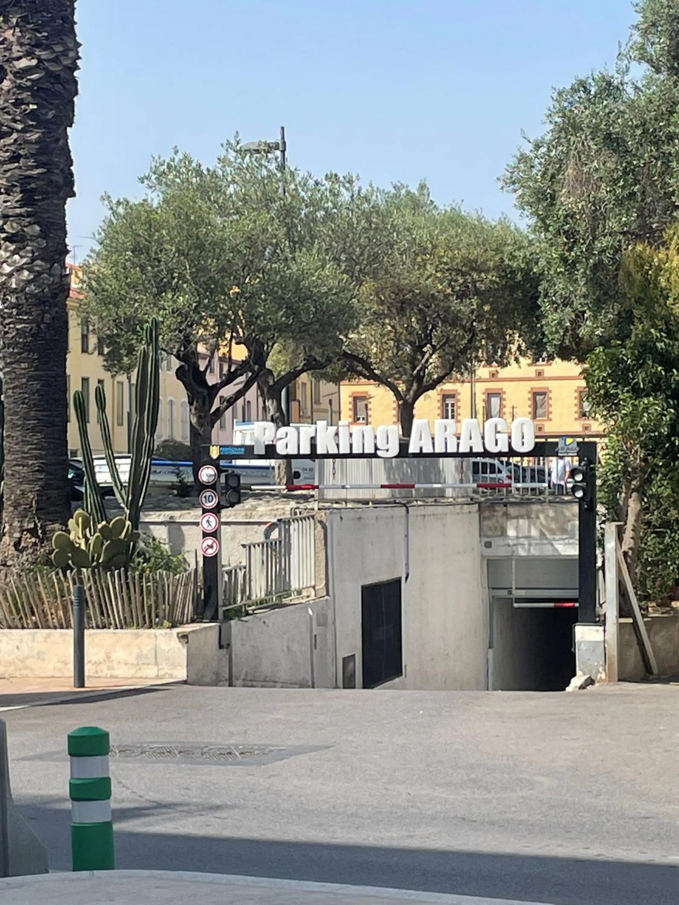 Property building in Hotel De France Perpignan Centre Ville