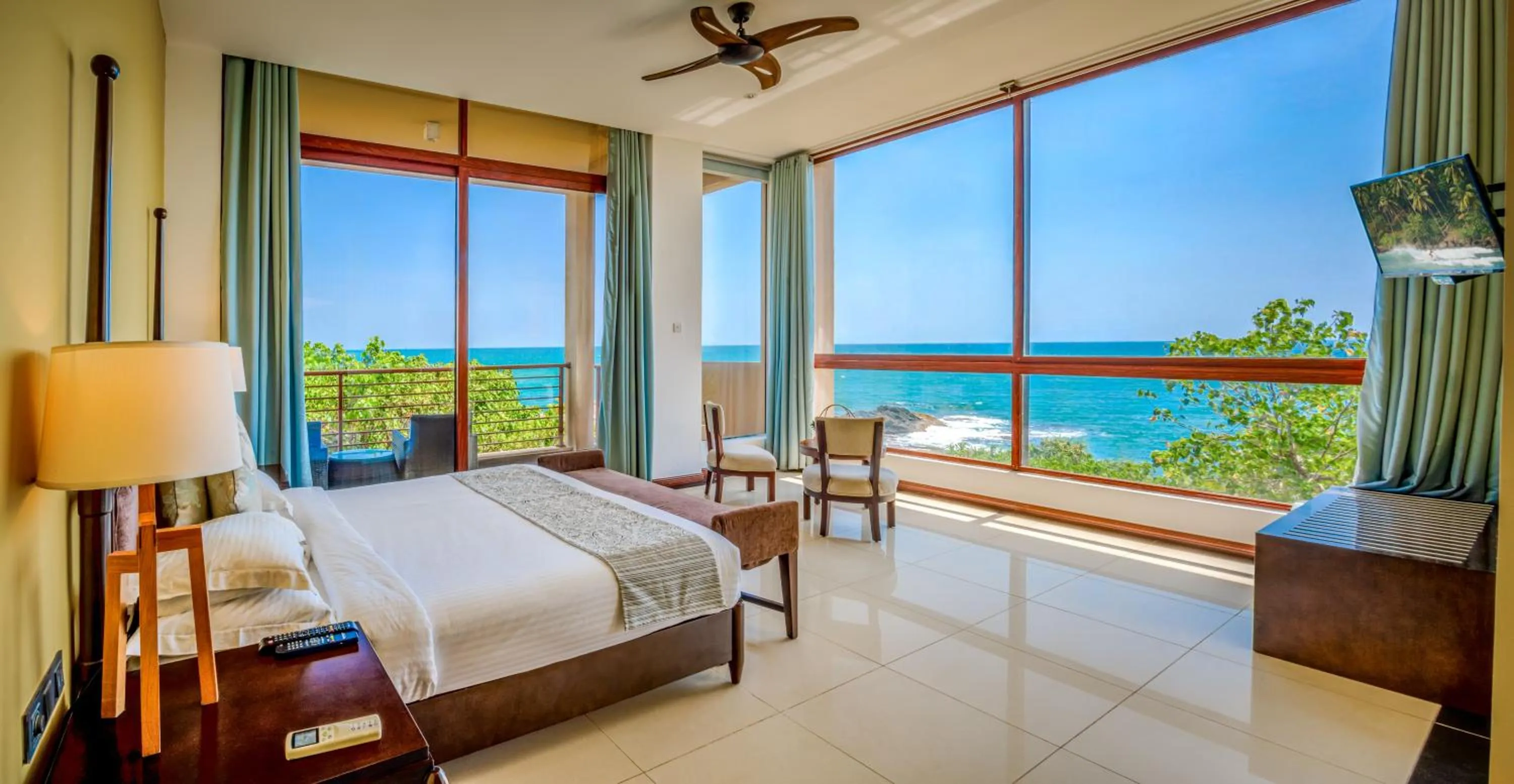 Sea view, Bed in Sooriya Resort & Spa