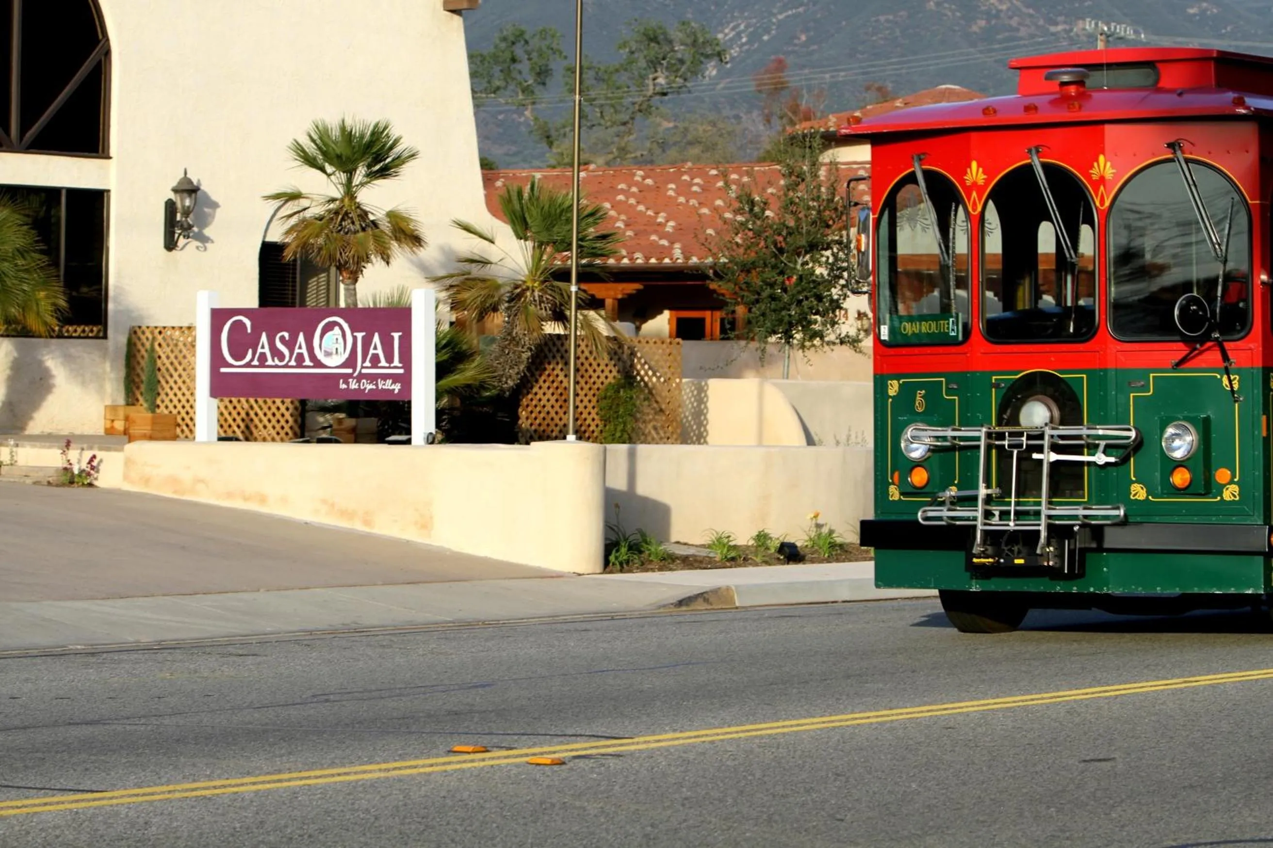Facade/entrance in Casa Ojai Inn