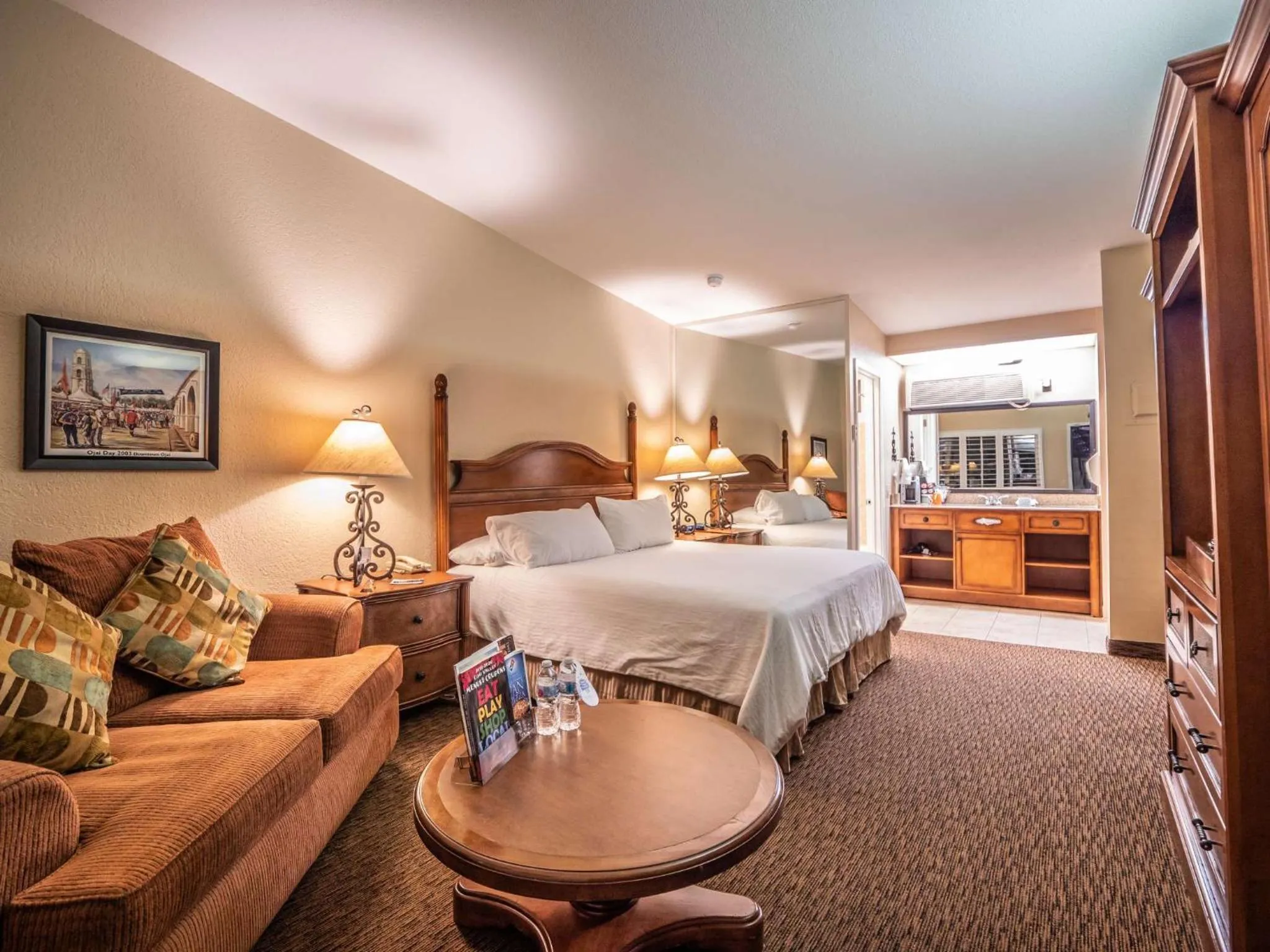 Photo of the whole room, Bed in Casa Ojai Inn