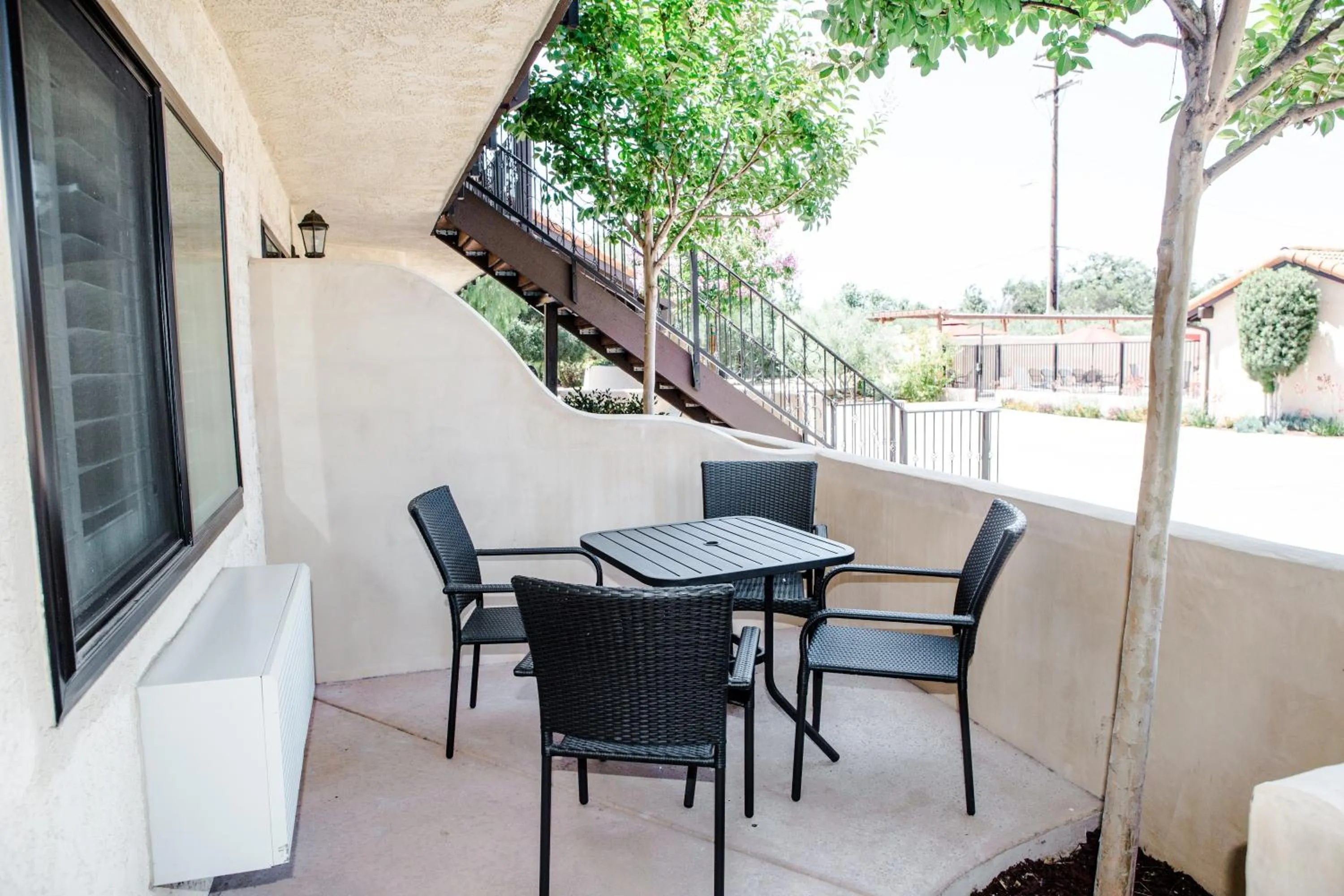 Patio in Casa Ojai Inn