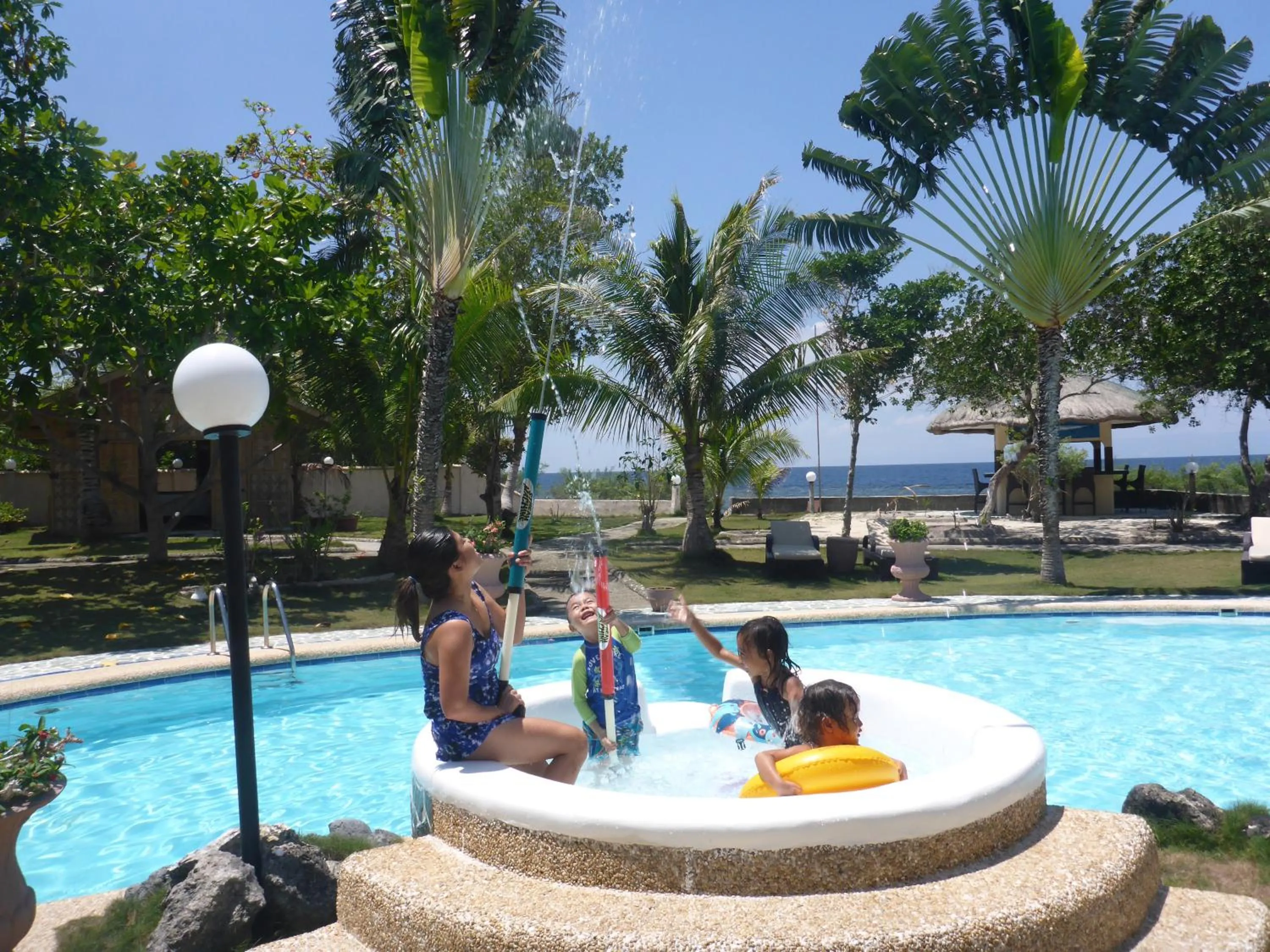 Cabilao Sunset Dive & Beach Resort