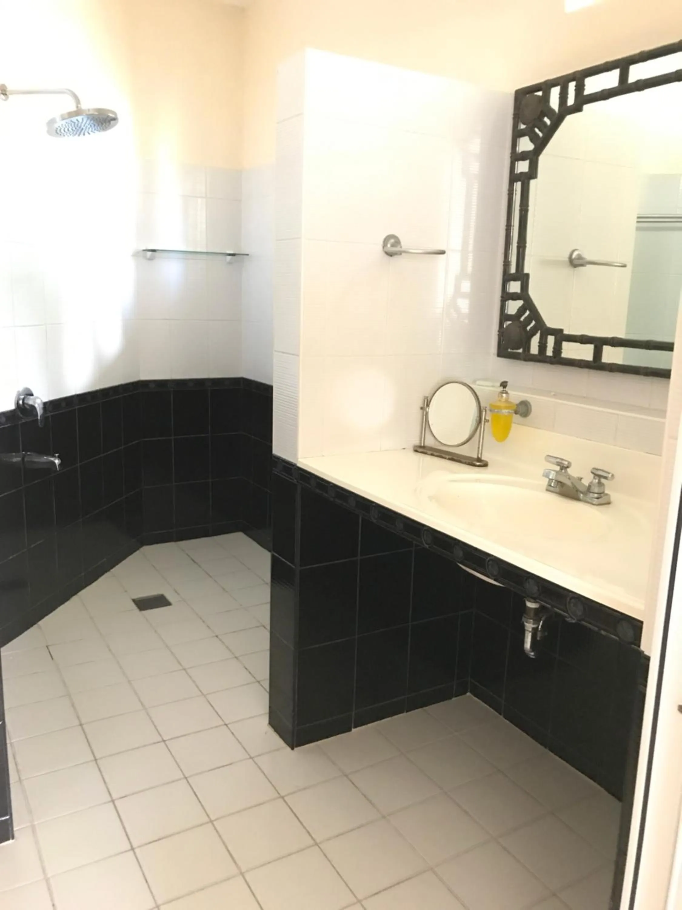 Cabilao Sunset Dive & Beach Resort