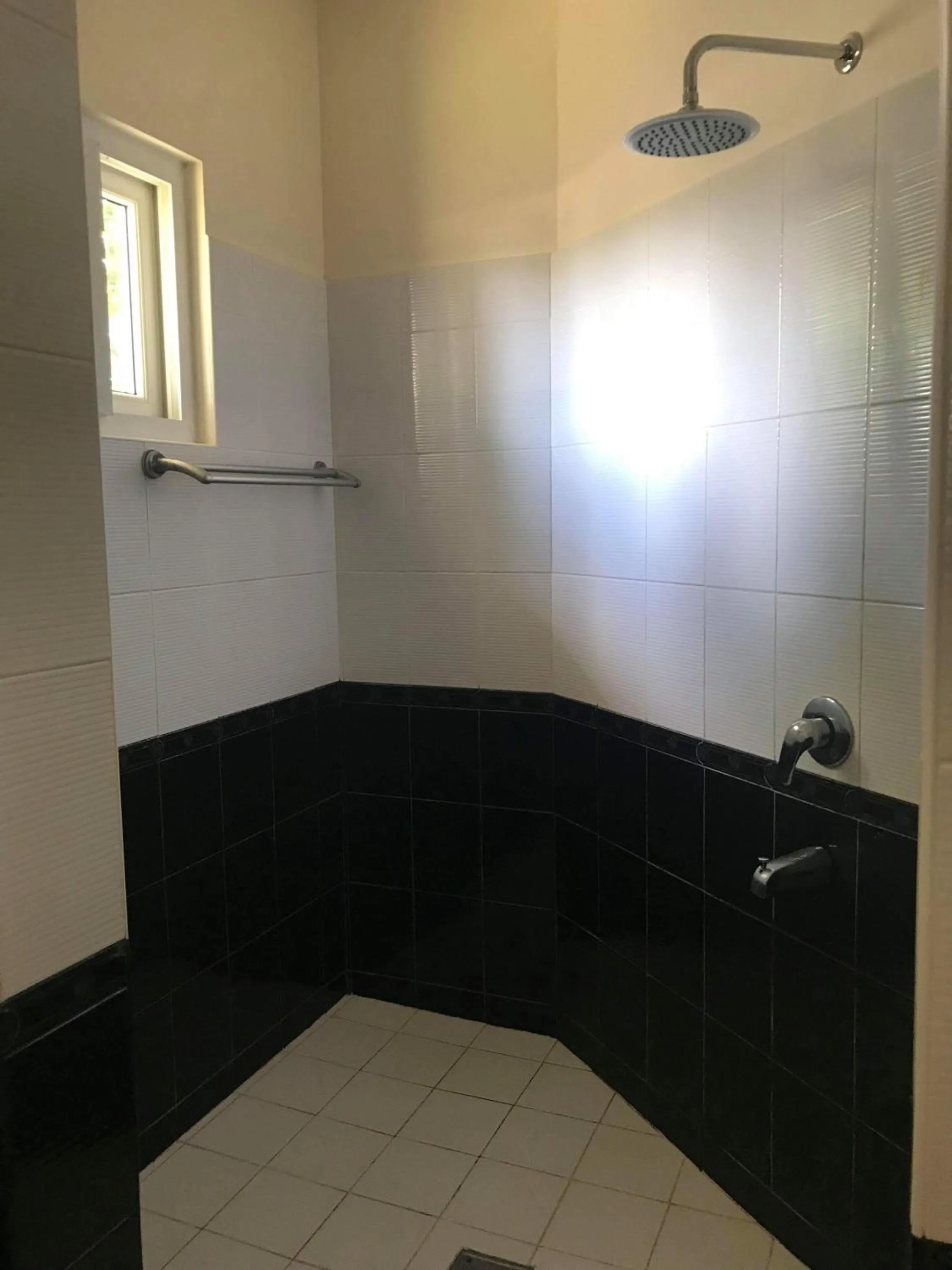 Cabilao Sunset Dive & Beach Resort