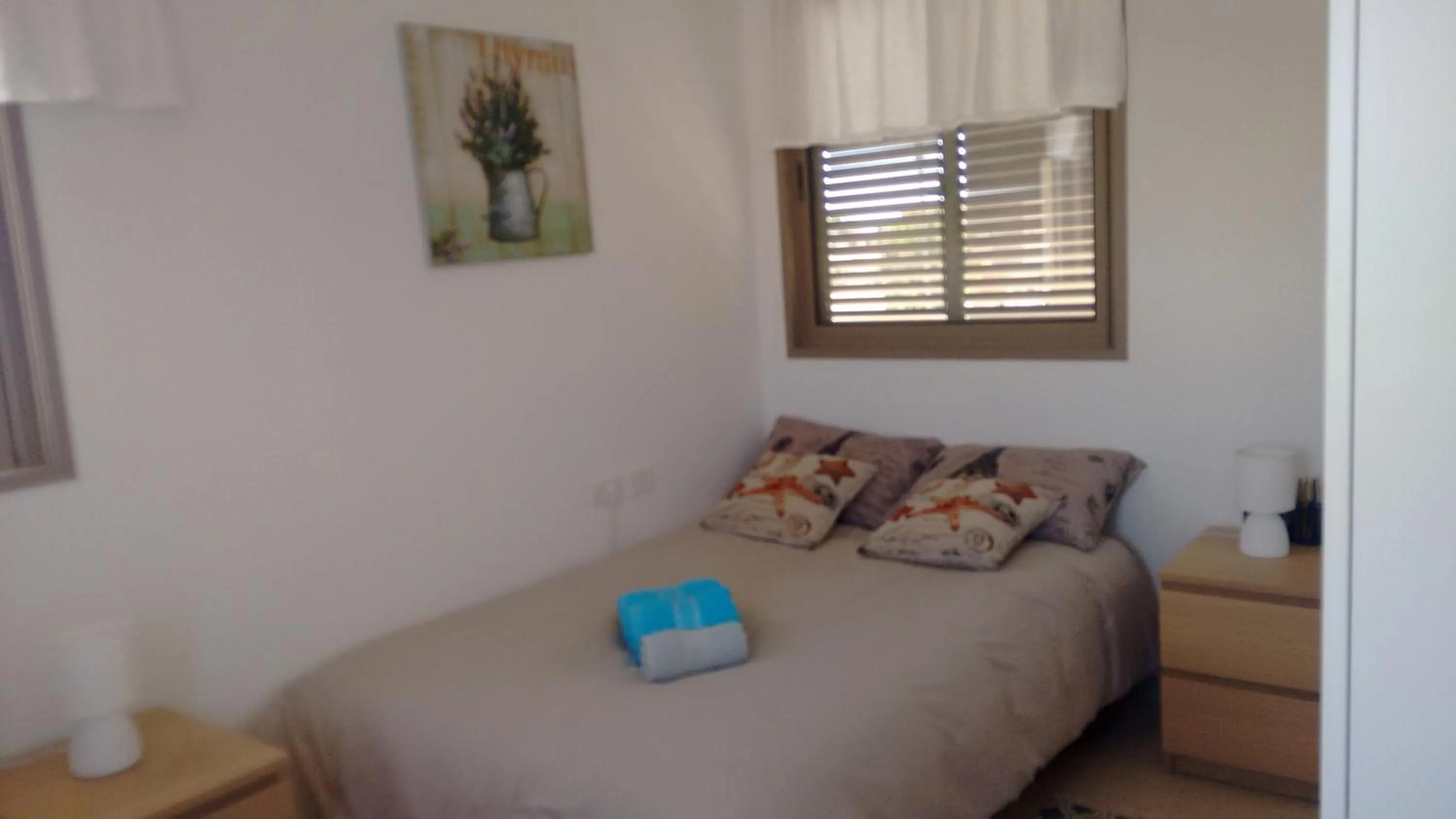 Bed in Shoshanat Hamidbar