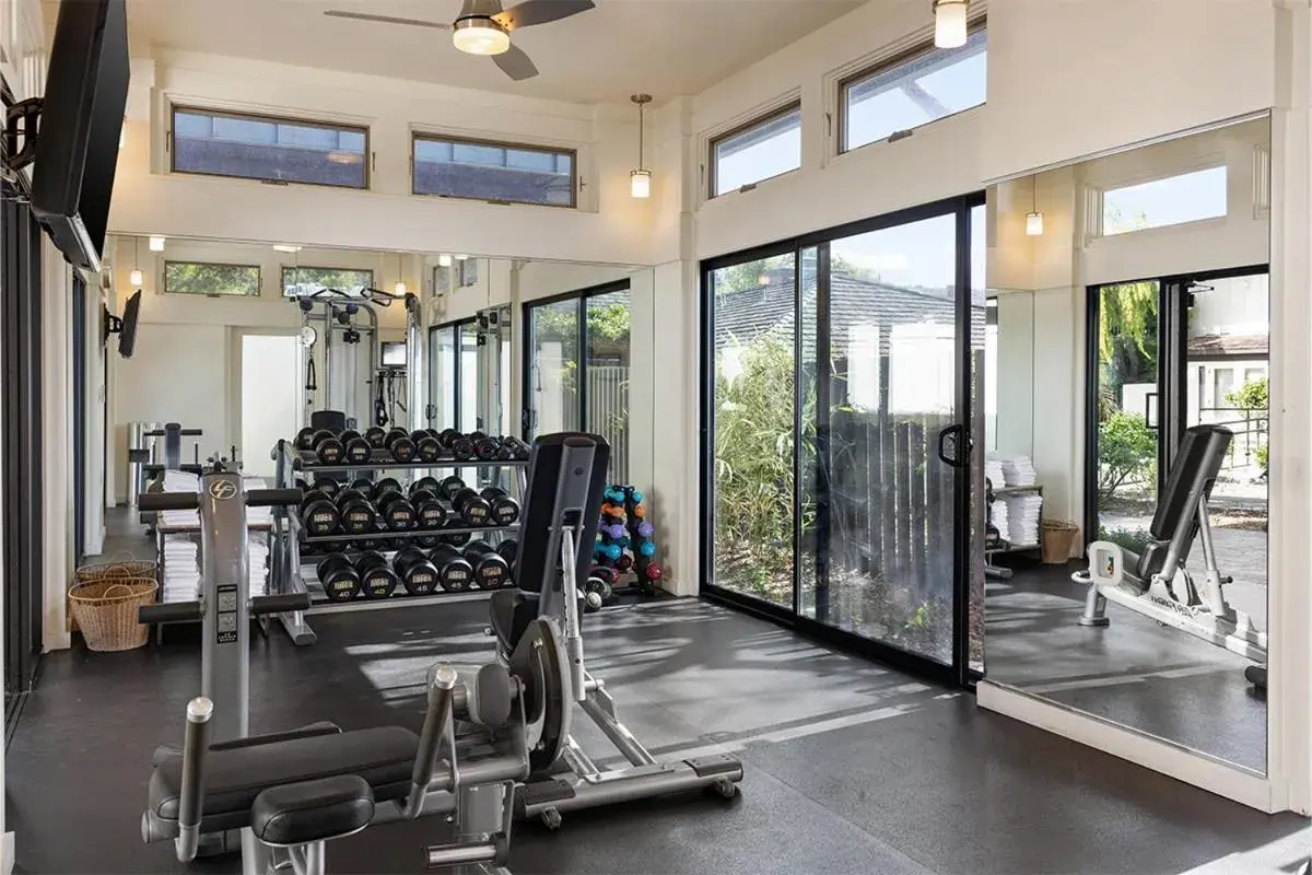 Bungalow Deluxe Suite in The Quail Lodge Bungalow Deluxe Suite in The Quail Lodge