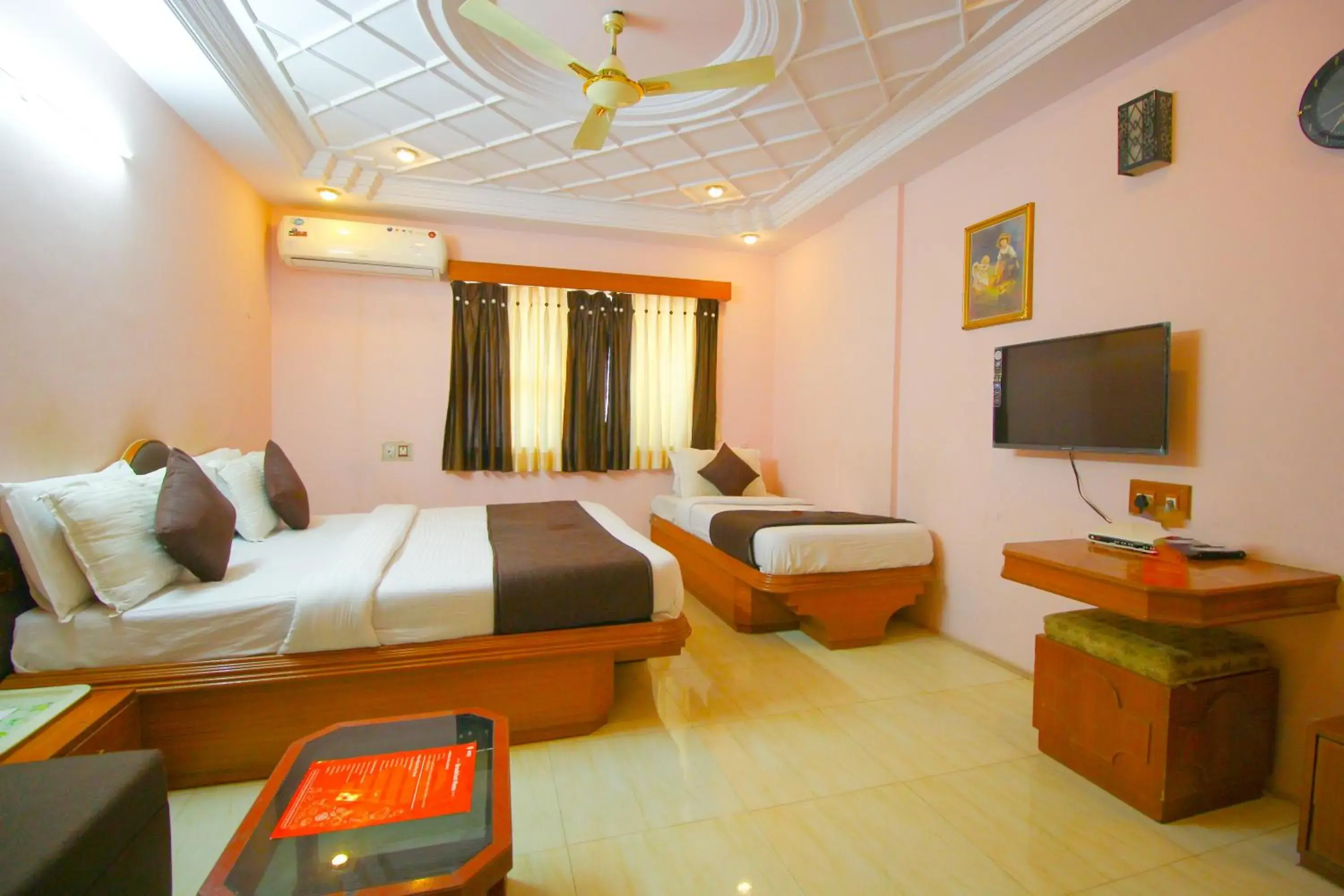 Bed in Hotel Upasana Bed in Hotel Upasana