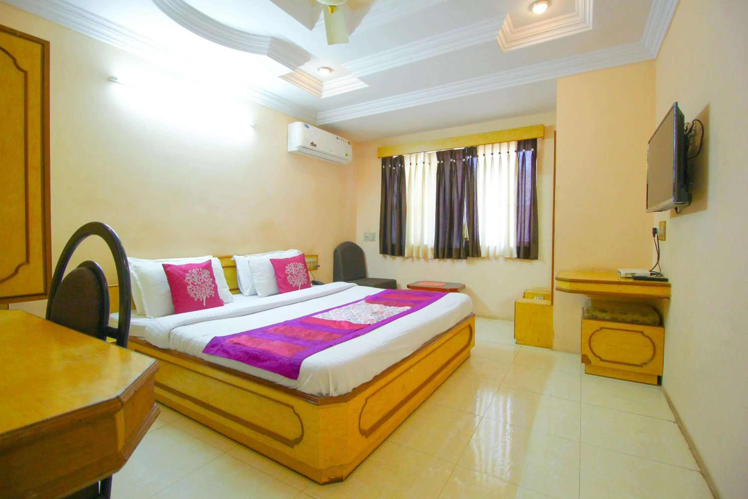 Bed in Hotel Upasana