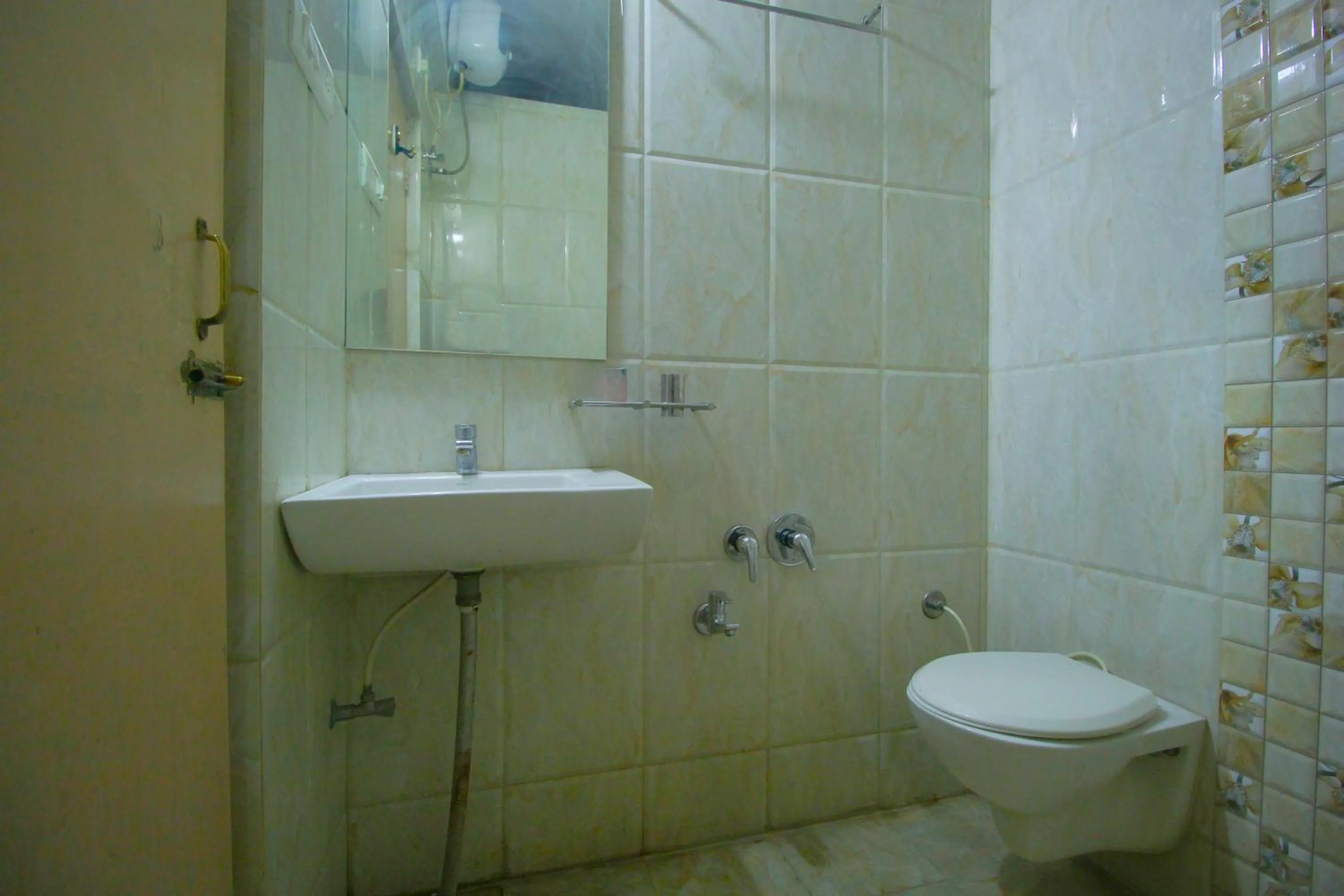 Bathroom in Hotel Upasana