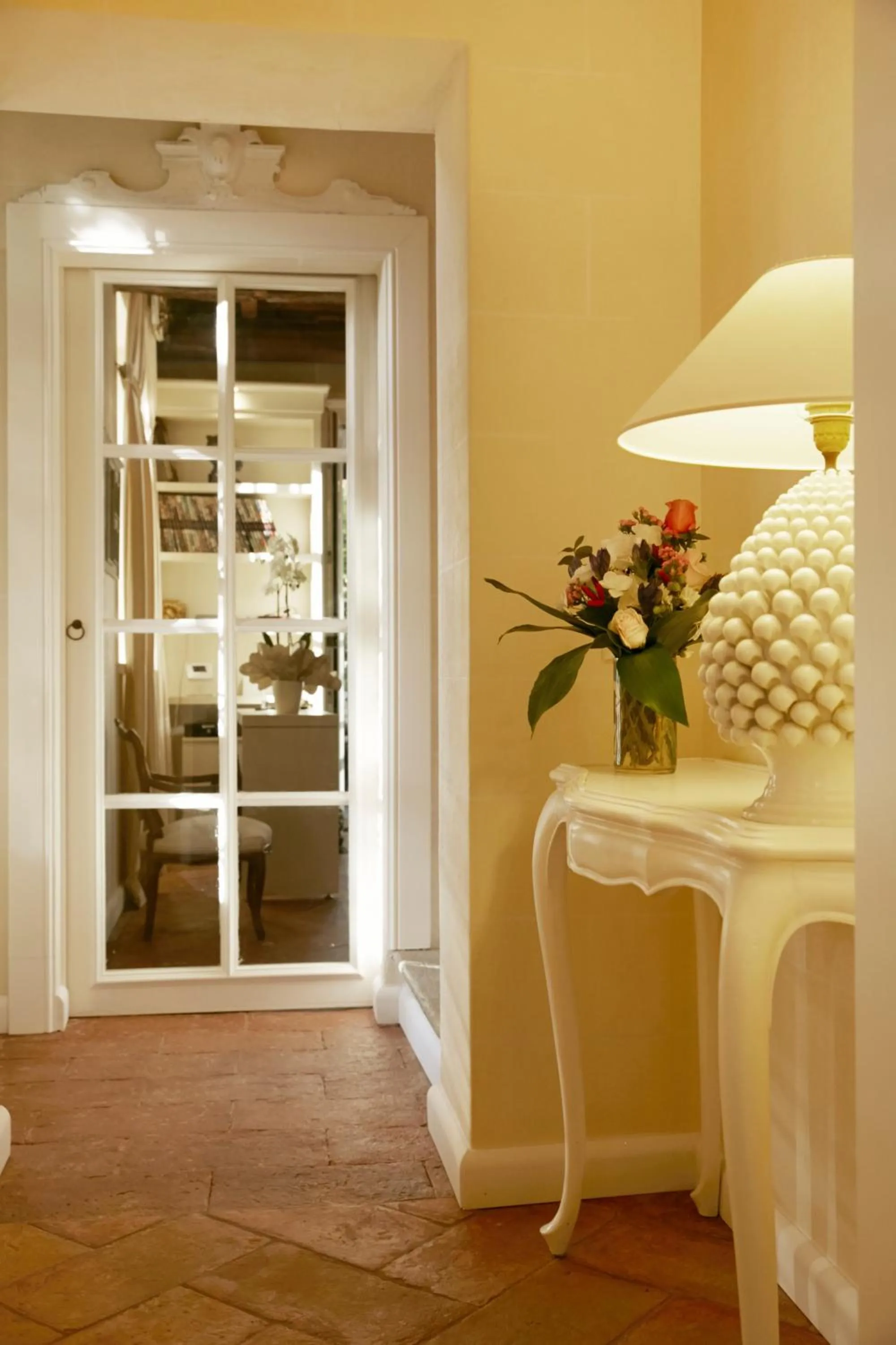 Decorative detail in Relais Torre Dei Torti - Luxury Bed and Breakfast