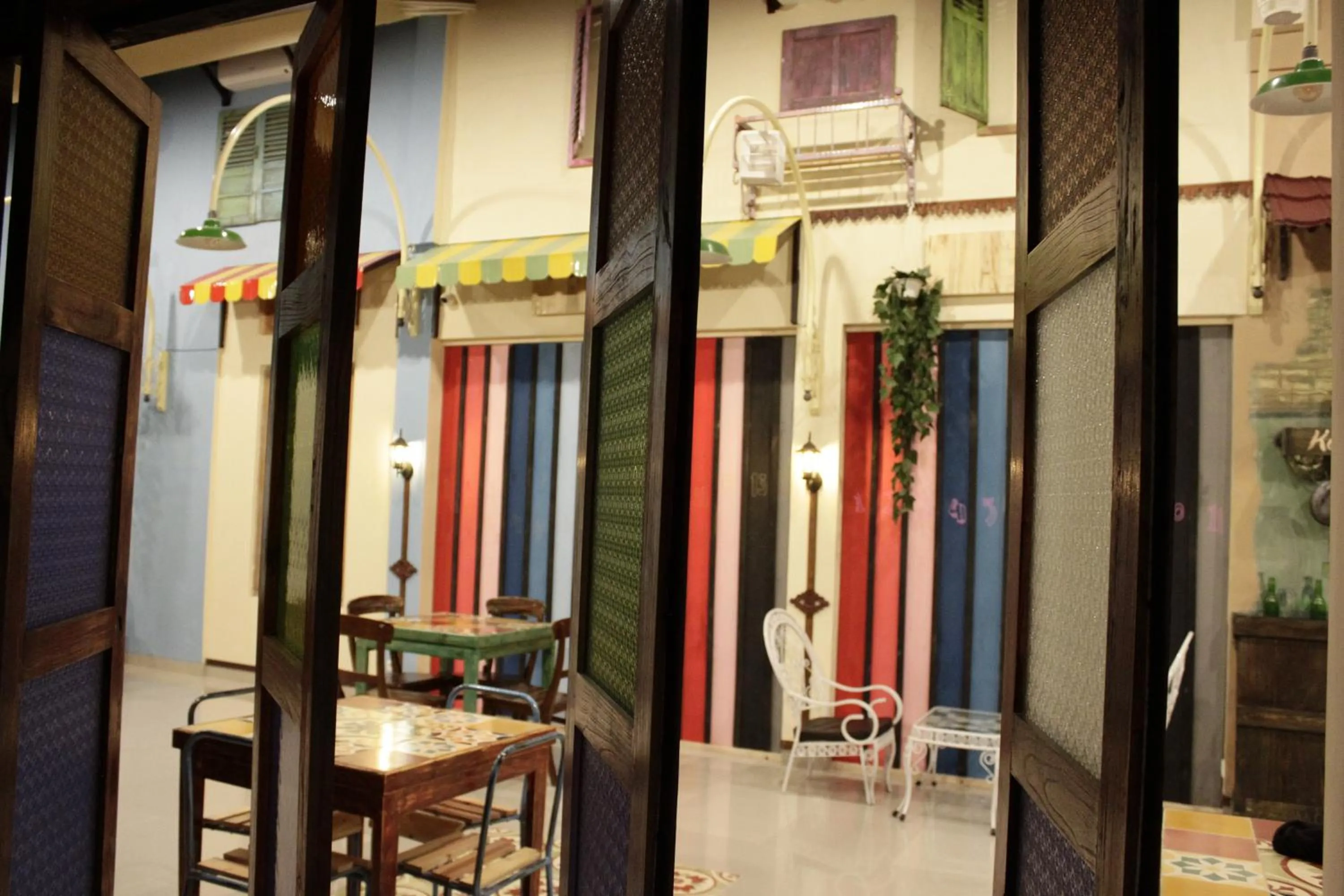 Restaurant/places to eat in Omah Njonja Bed & Brasserie