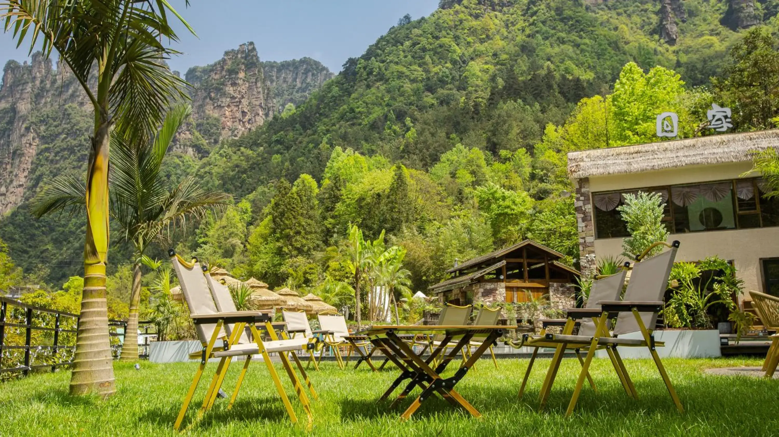 sunbed in Homeward Mountain Resort sunbed in Homeward Mountain Resort