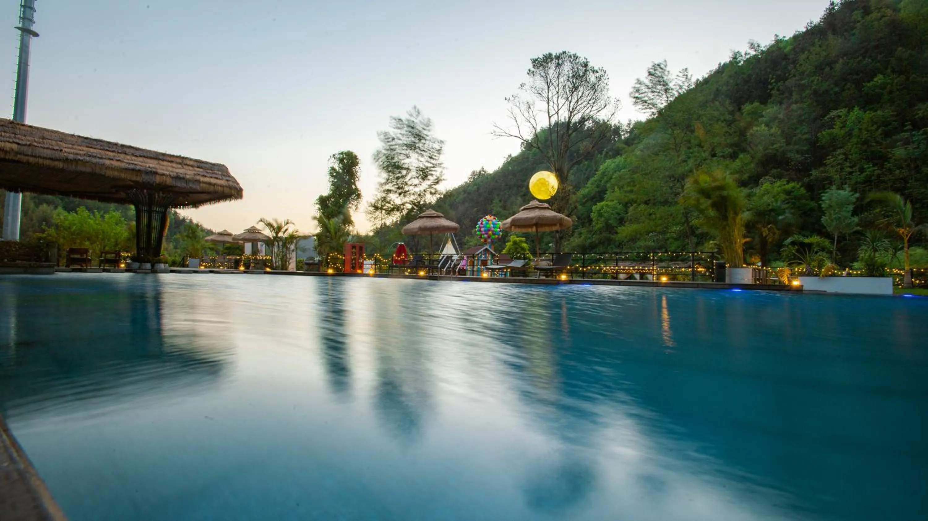 Aqua park, Swimming Pool in Homeward Mountain Resort