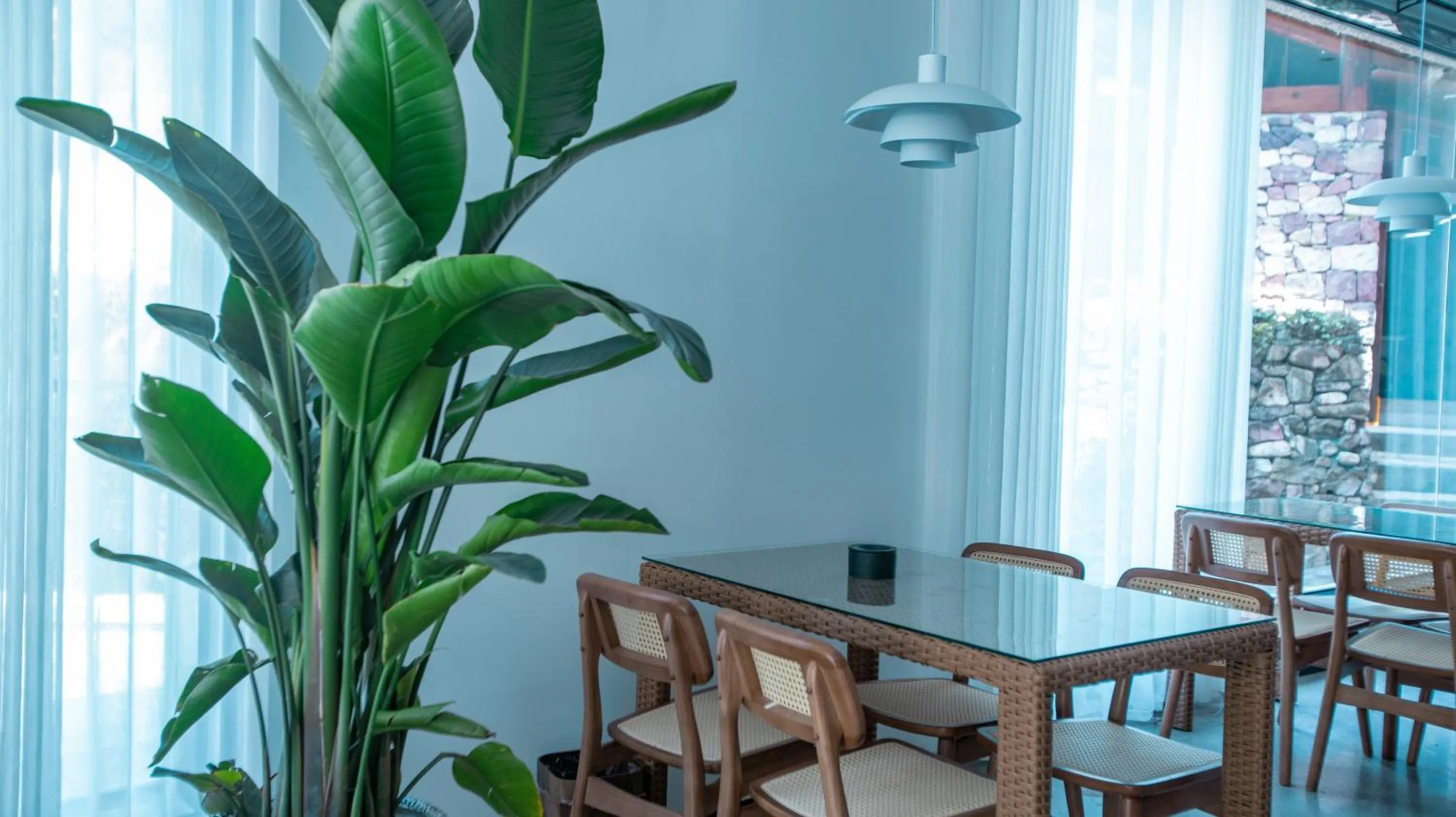 Seating area, Dining Area in Homeward Mountain Resort