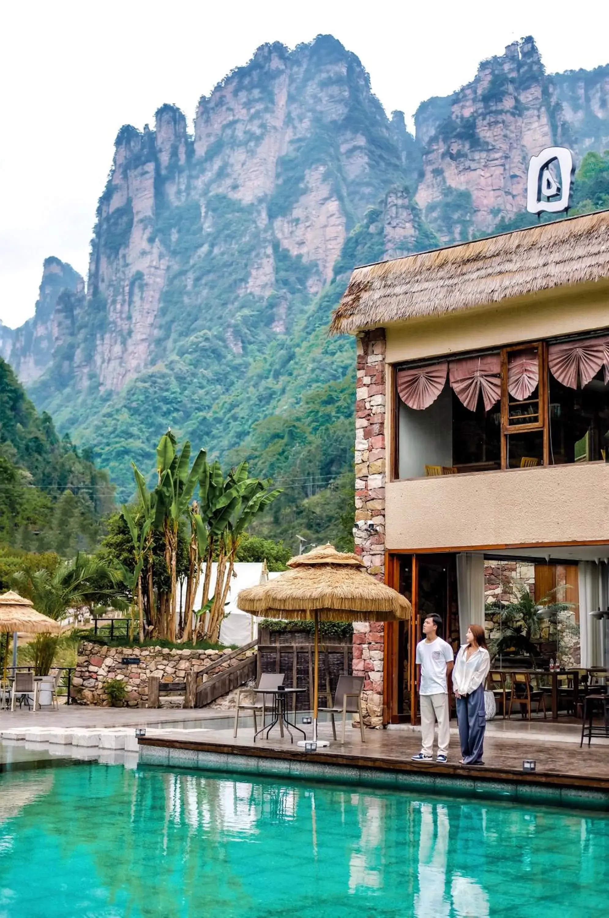 Property building, Swimming Pool in Homeward Mountain Resort Property building, Swimming Pool in Homeward Mountain Resort