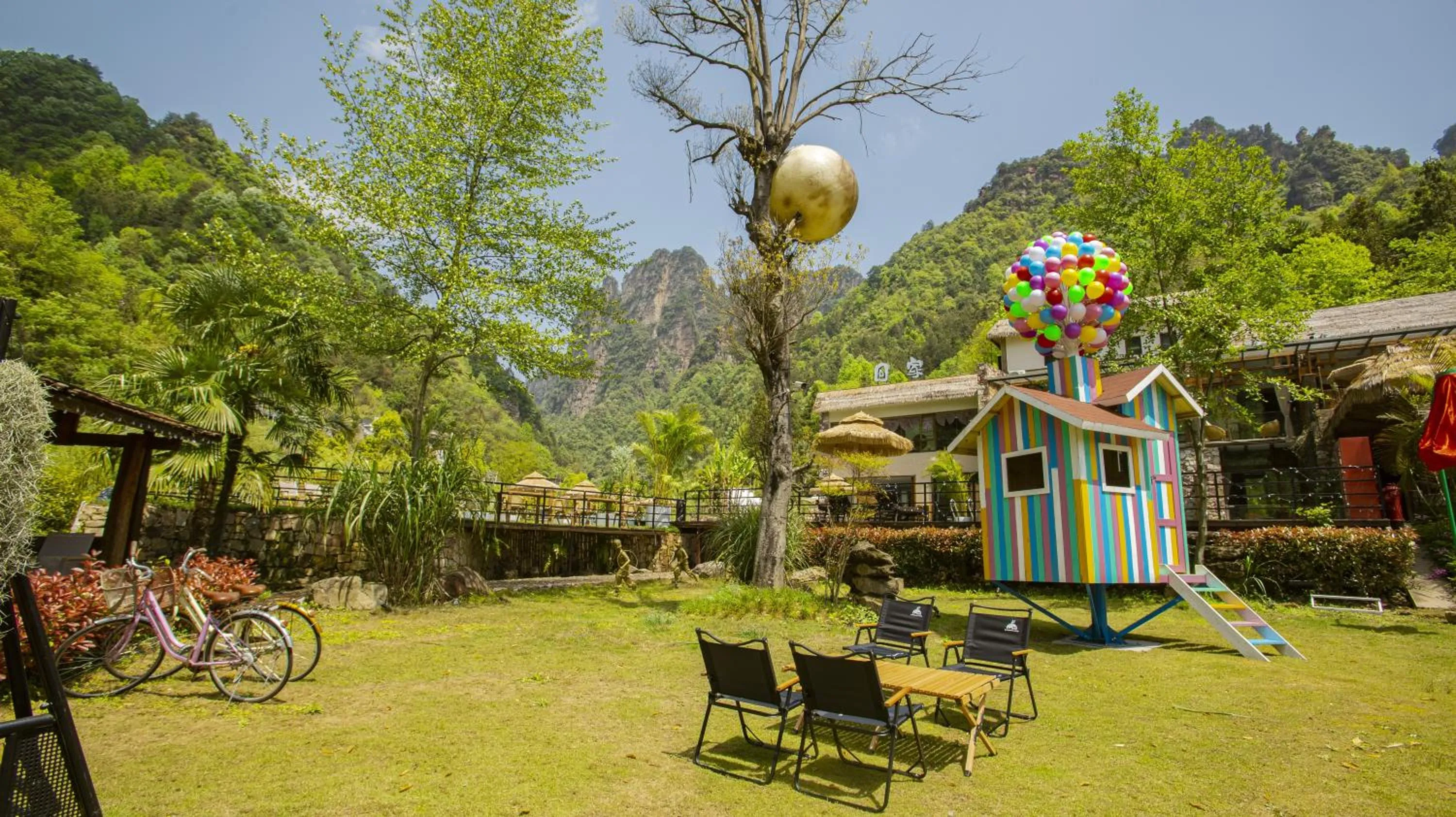 Garden view, Children's Play Area in Homeward Mountain Resort