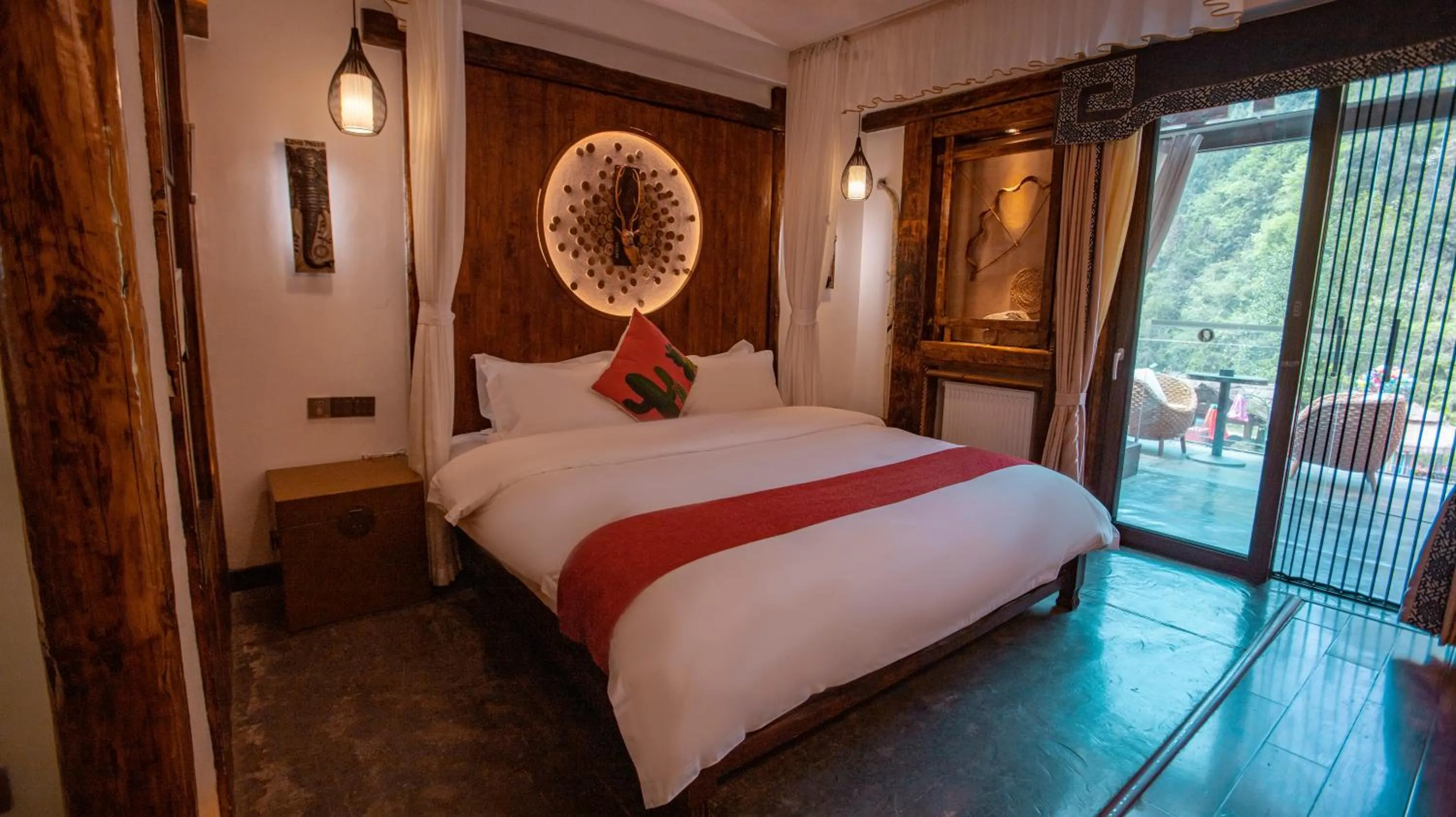 Bed in Homeward Mountain Resort