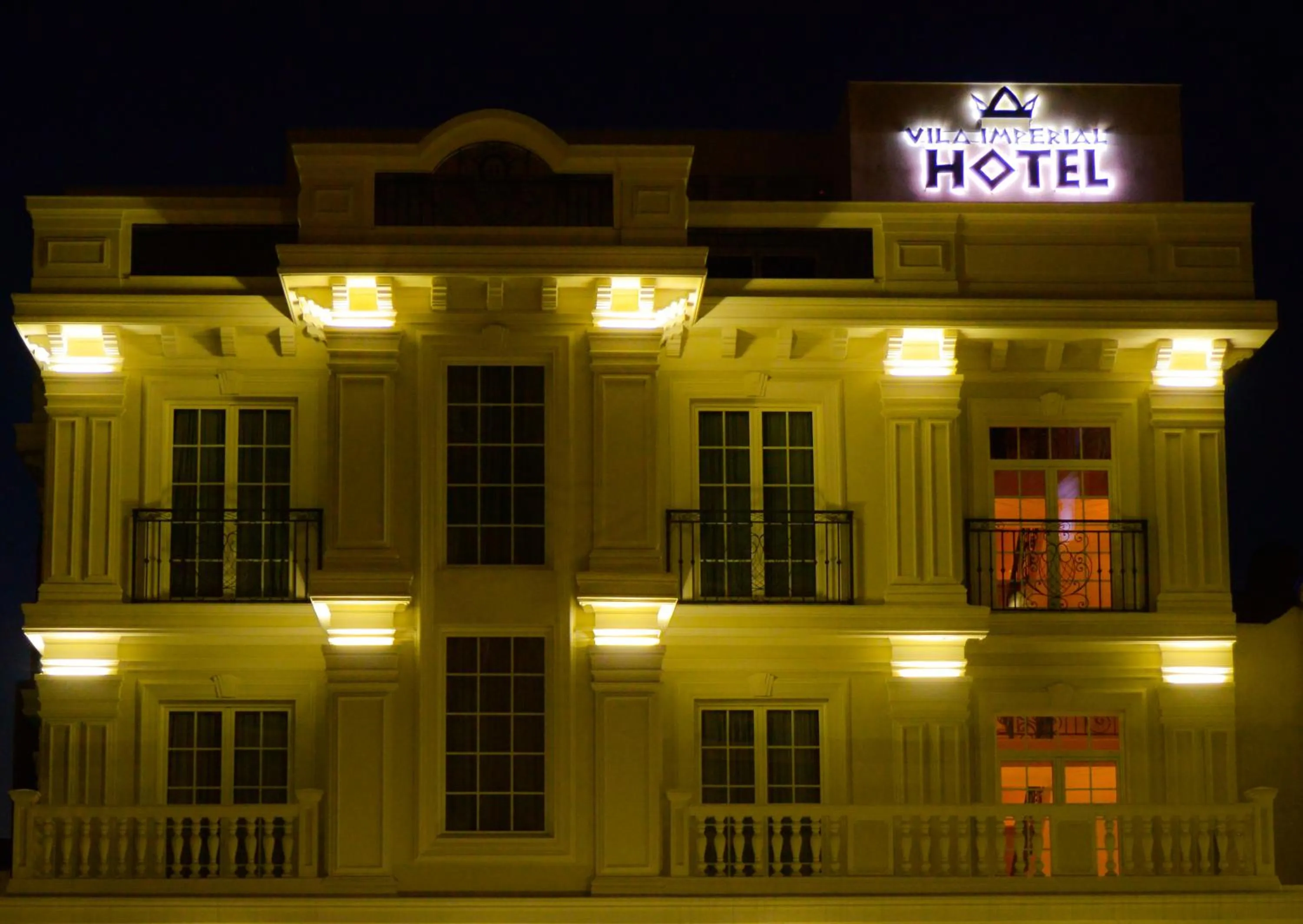 Property building in Hotel Vila Imperial