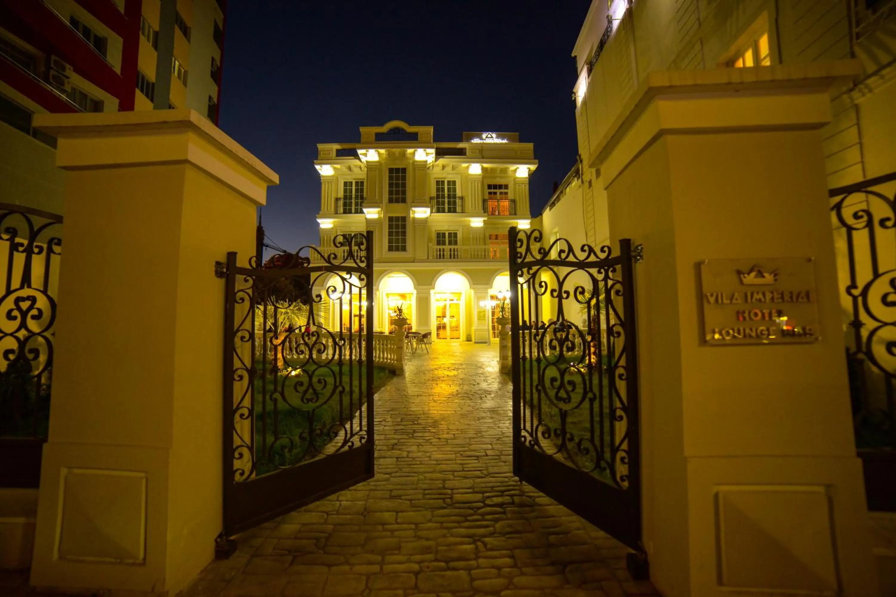 Property building in Hotel Vila Imperial