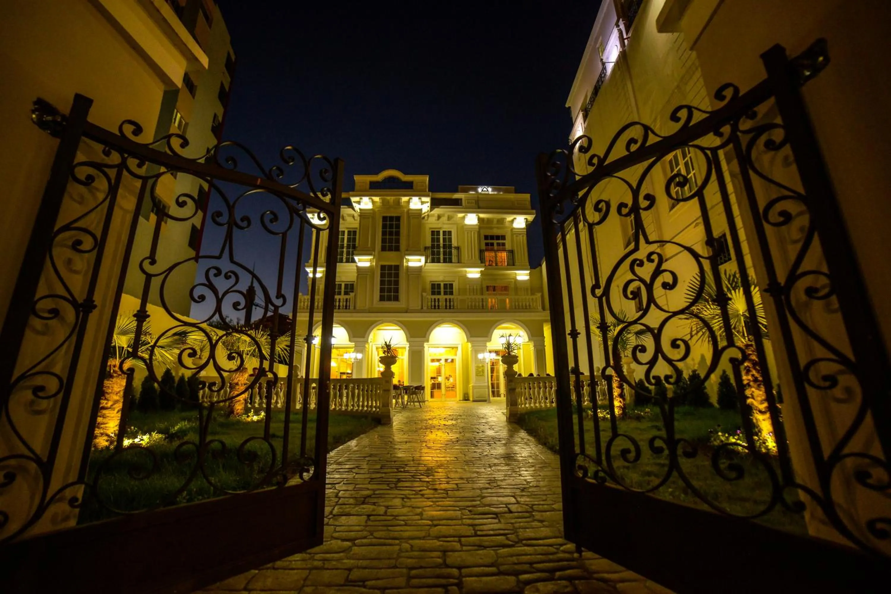 Property building in Hotel Vila Imperial