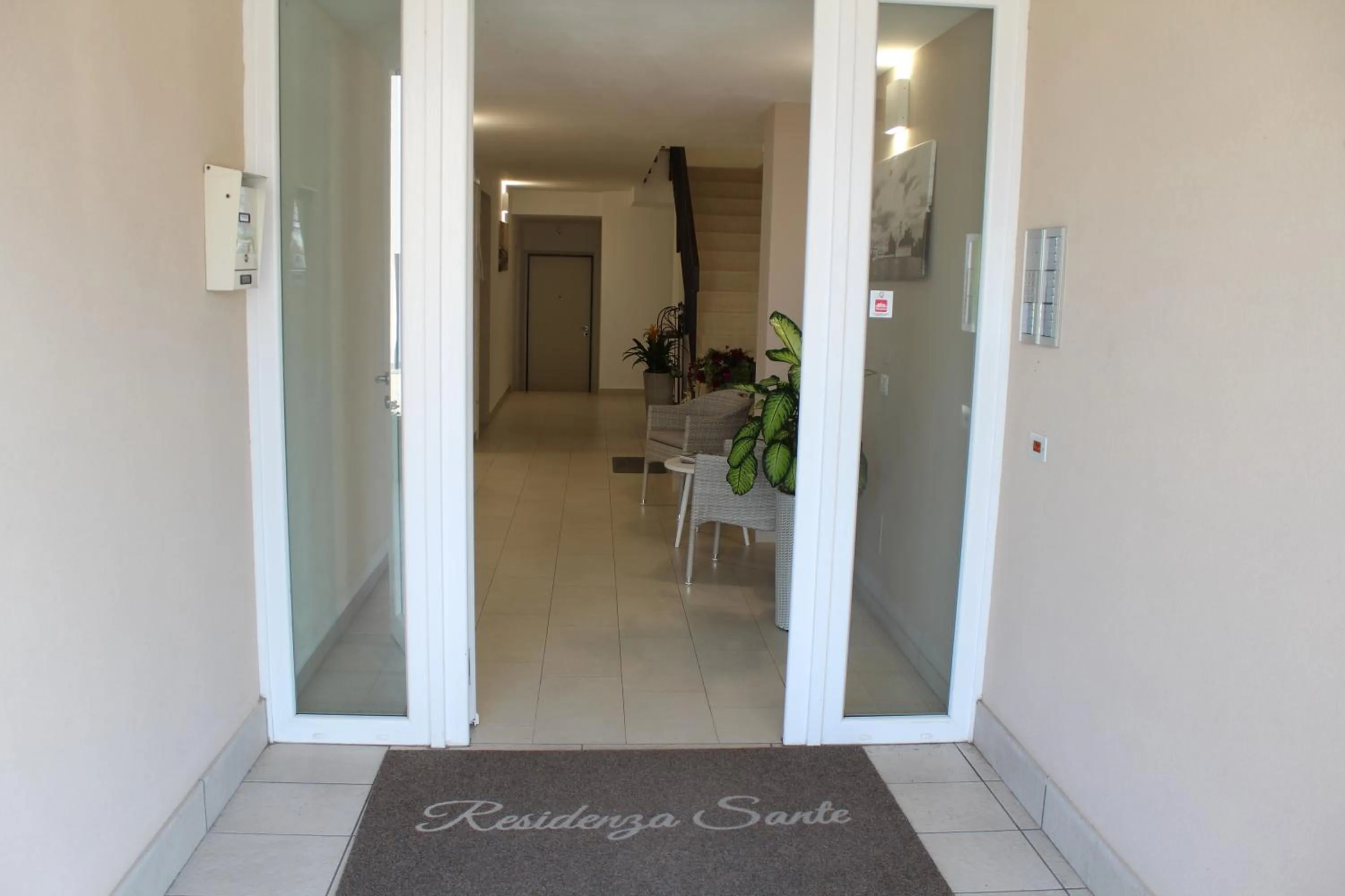 Facade/entrance in Residenza Sante