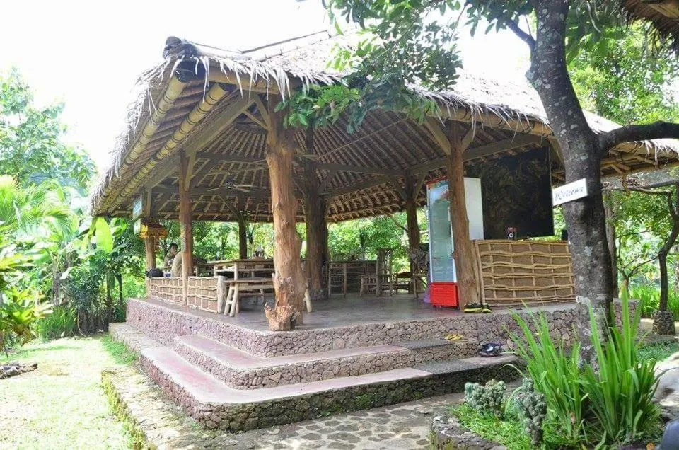 Restaurant/places to eat in Uma Nirmala Aling-Aling