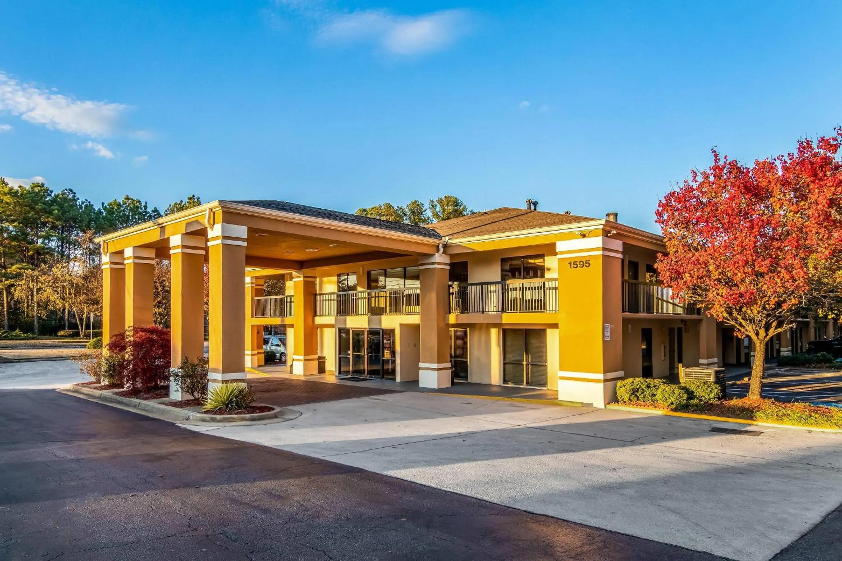 Property building in Quality Inn Stone Mountain