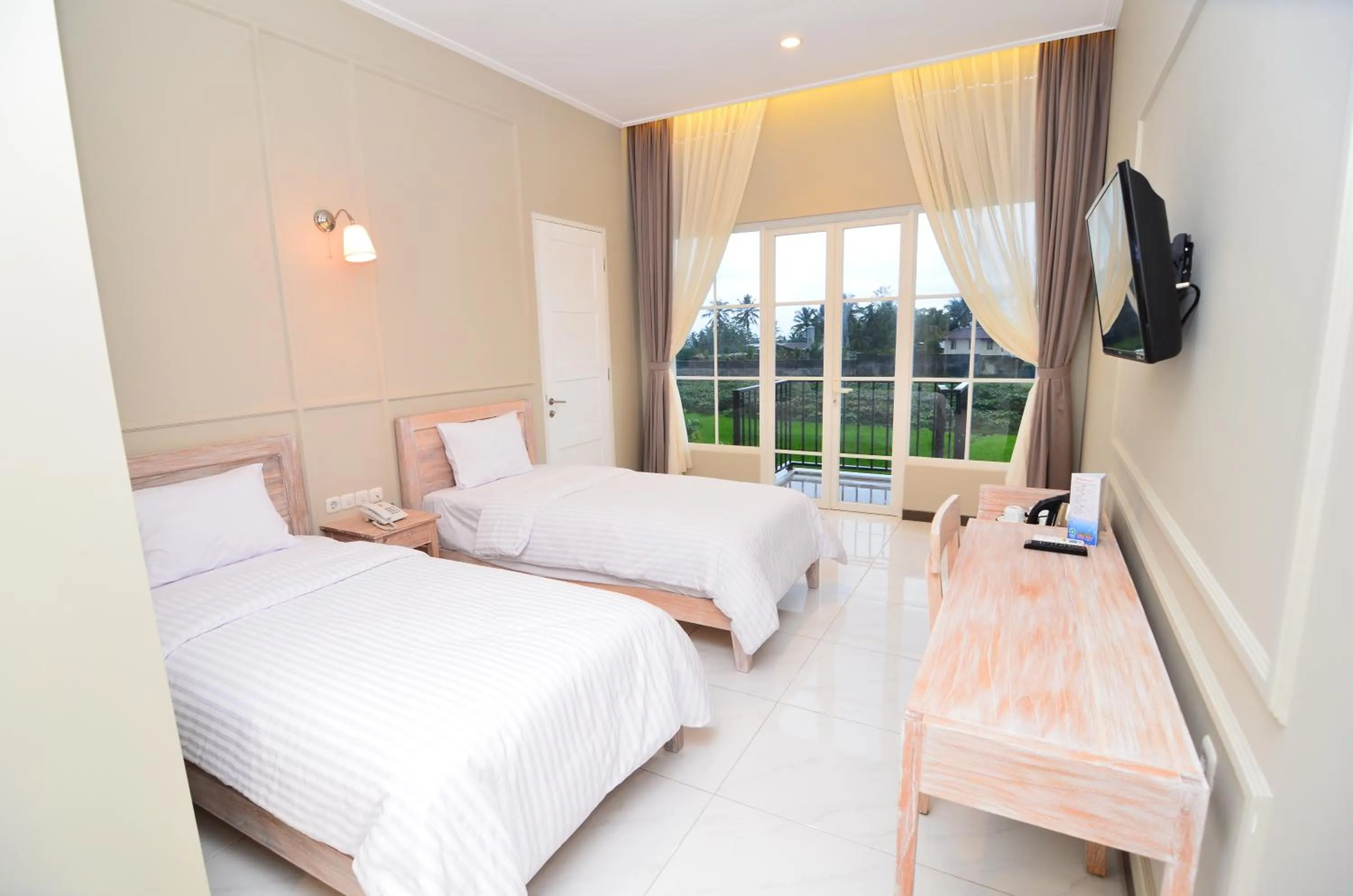 Bed in Sevilla Resort Magelang