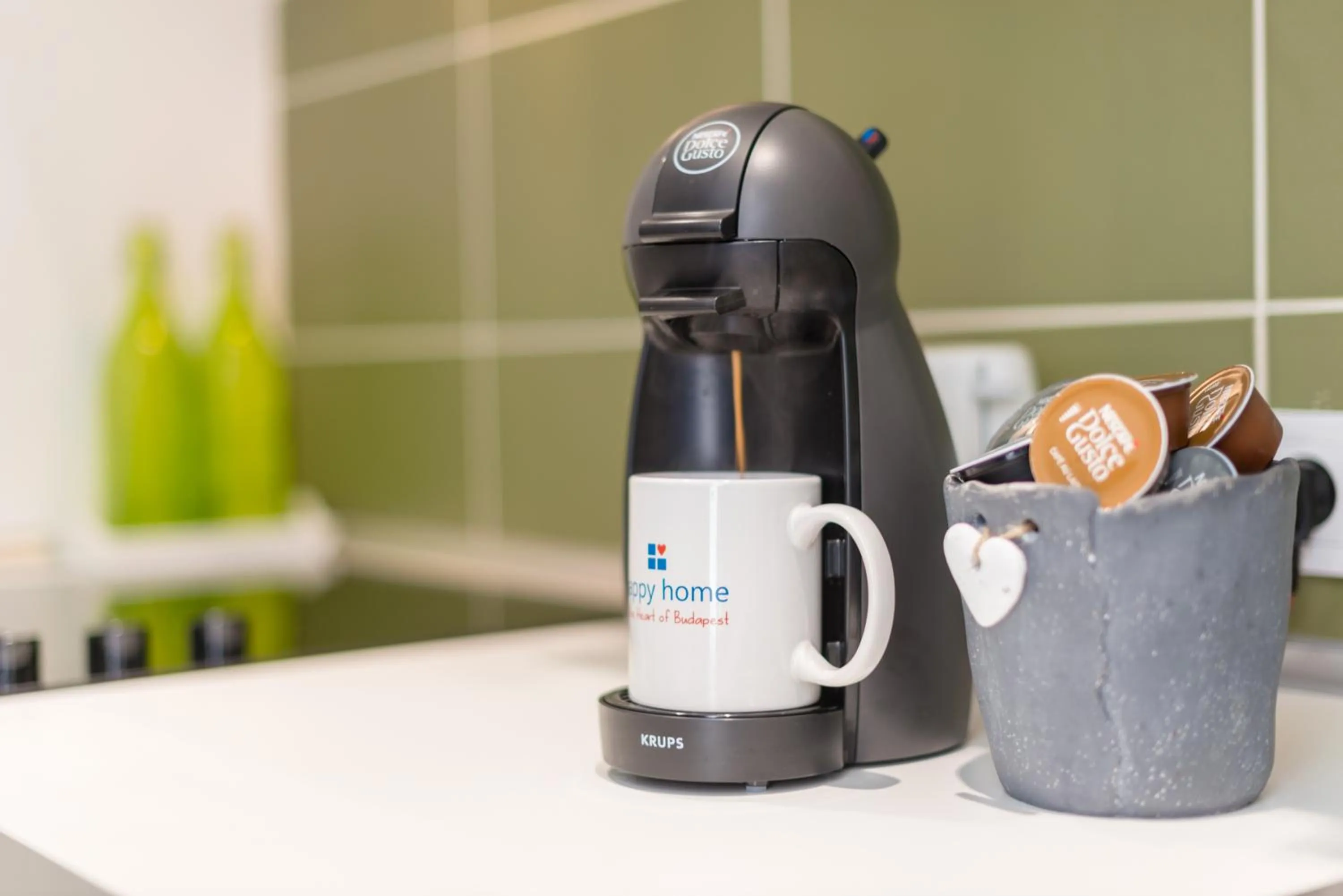 Coffee/tea facilities in happy home FOX