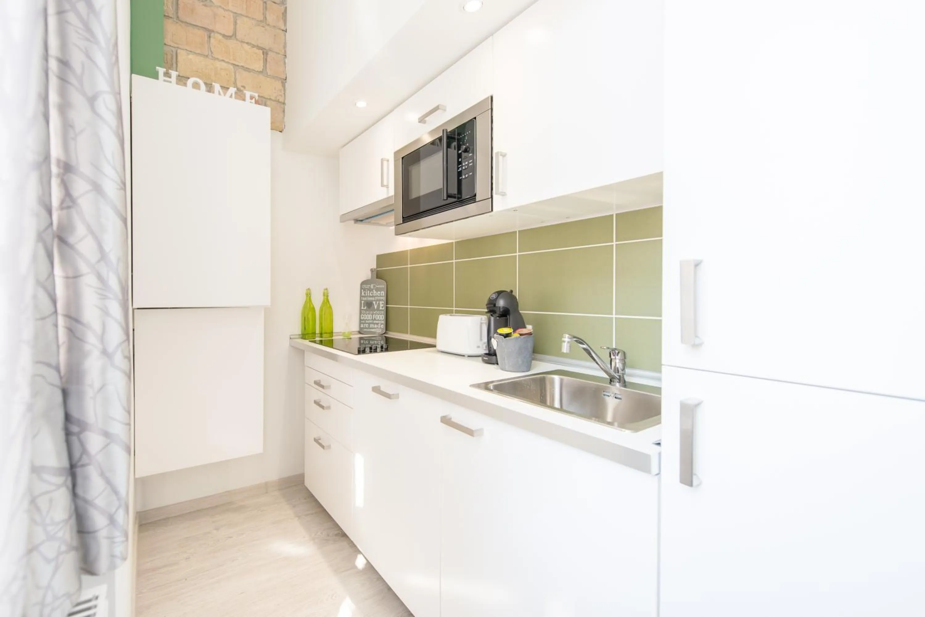 Kitchen or kitchenette in happy home FOX