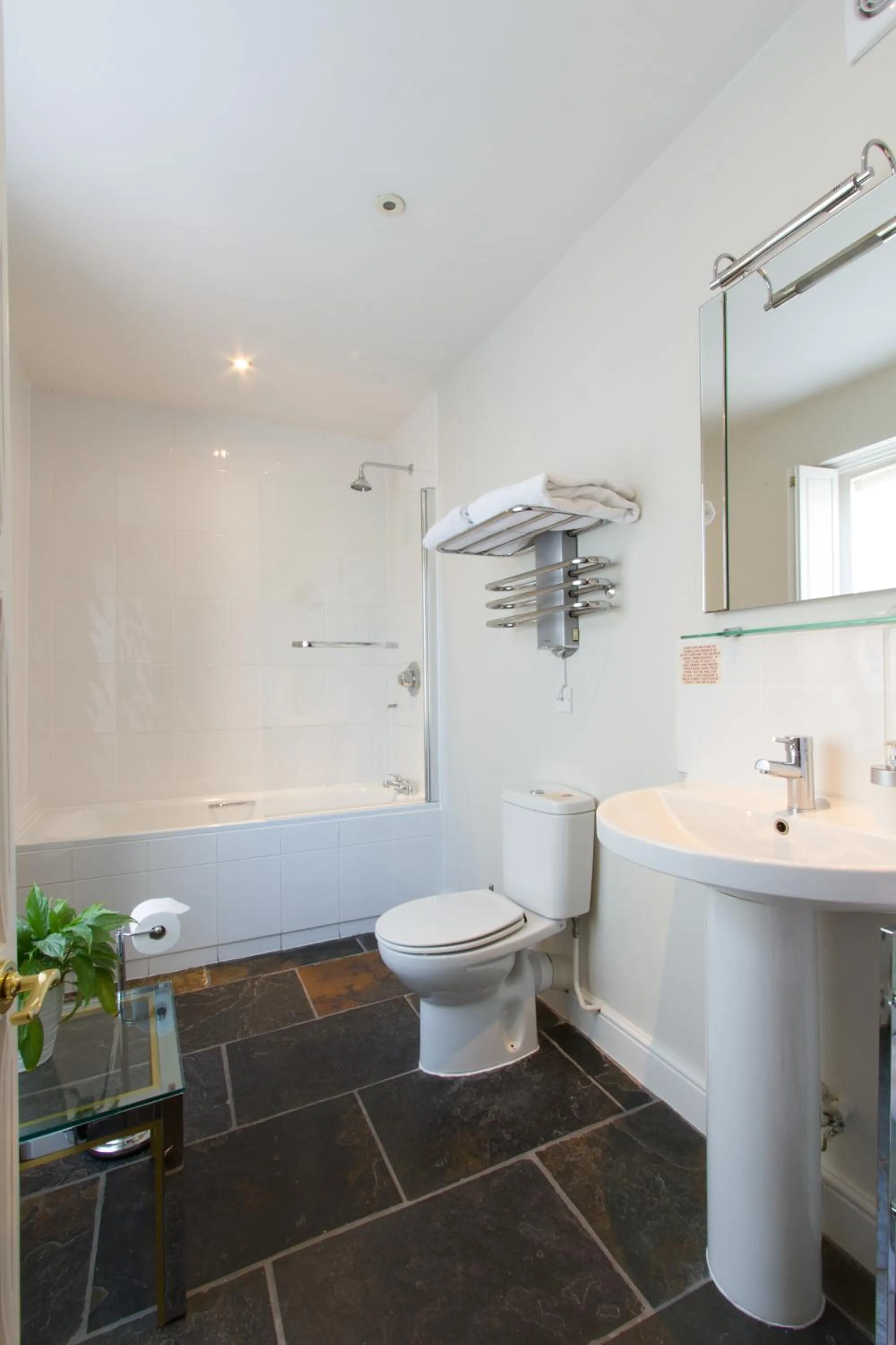 Bathroom in The Old Vine